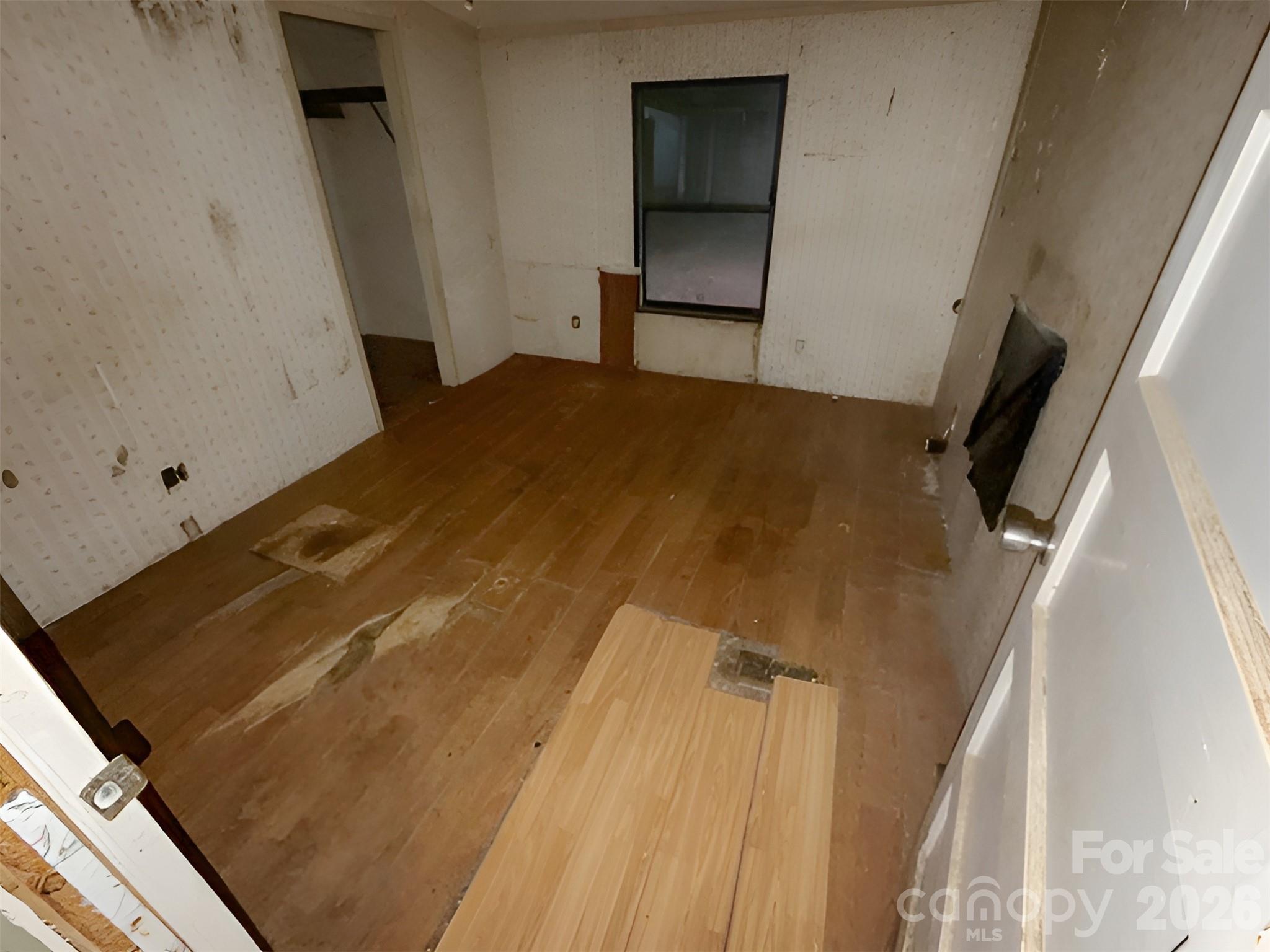 120 Kings Forest Drive Property Photo 9