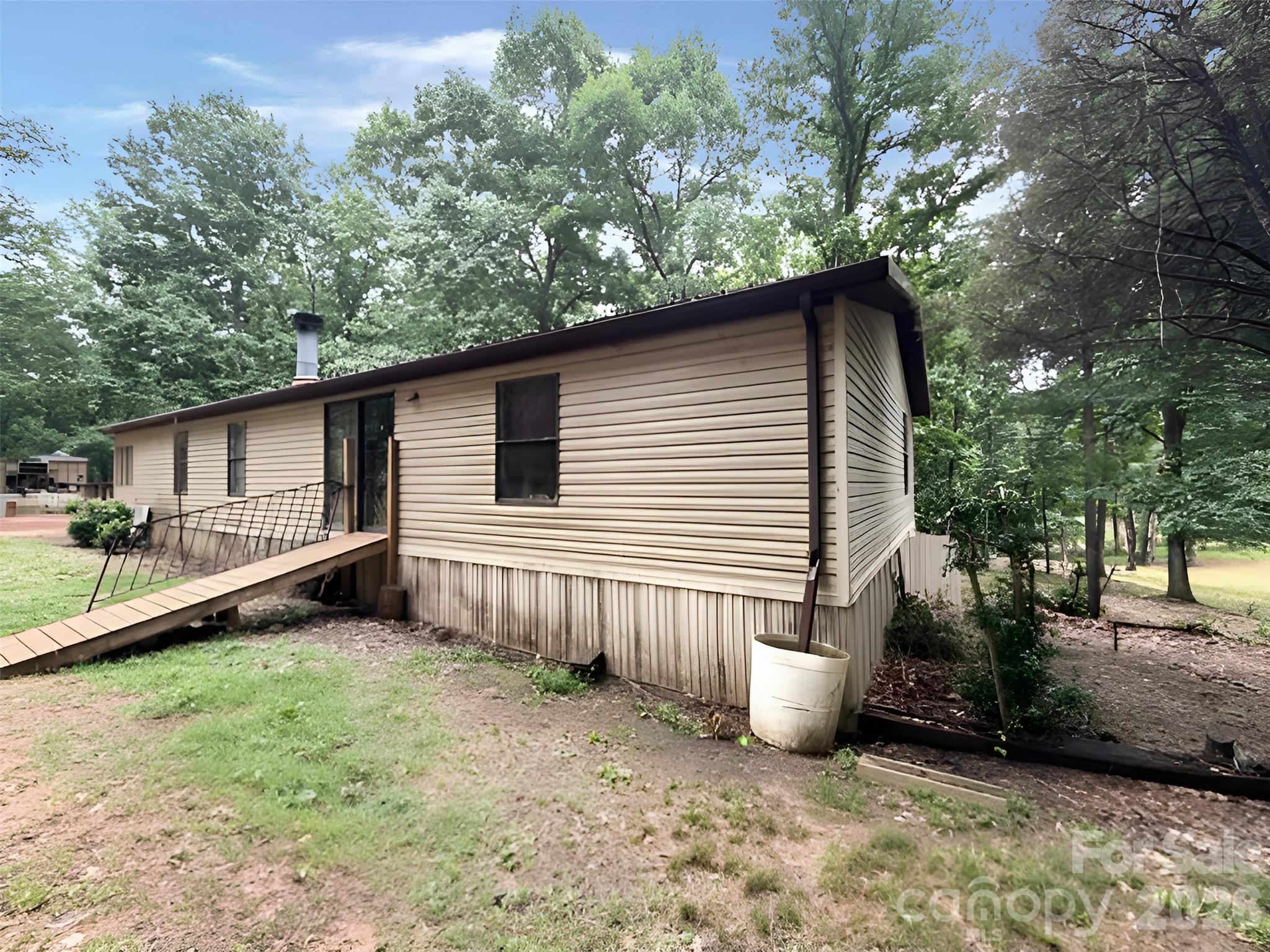 120 Kings Forest Drive Property Photo 12
