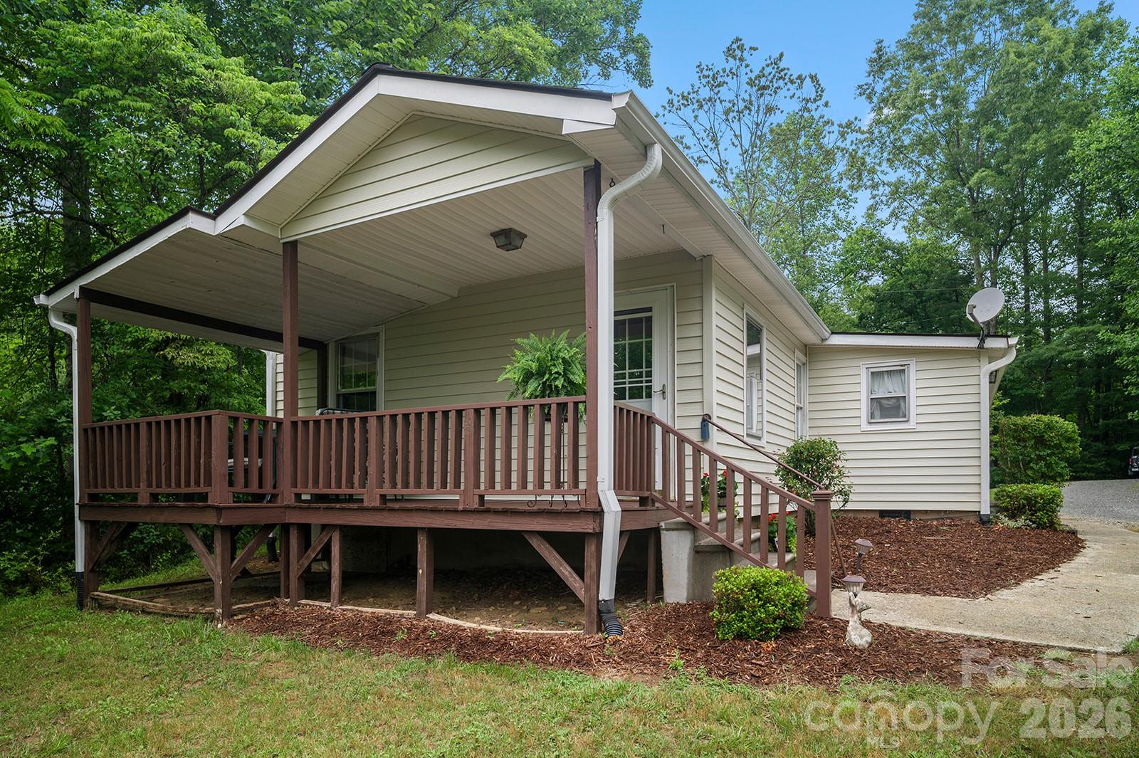 825 Gallimore Road Property Photo 1