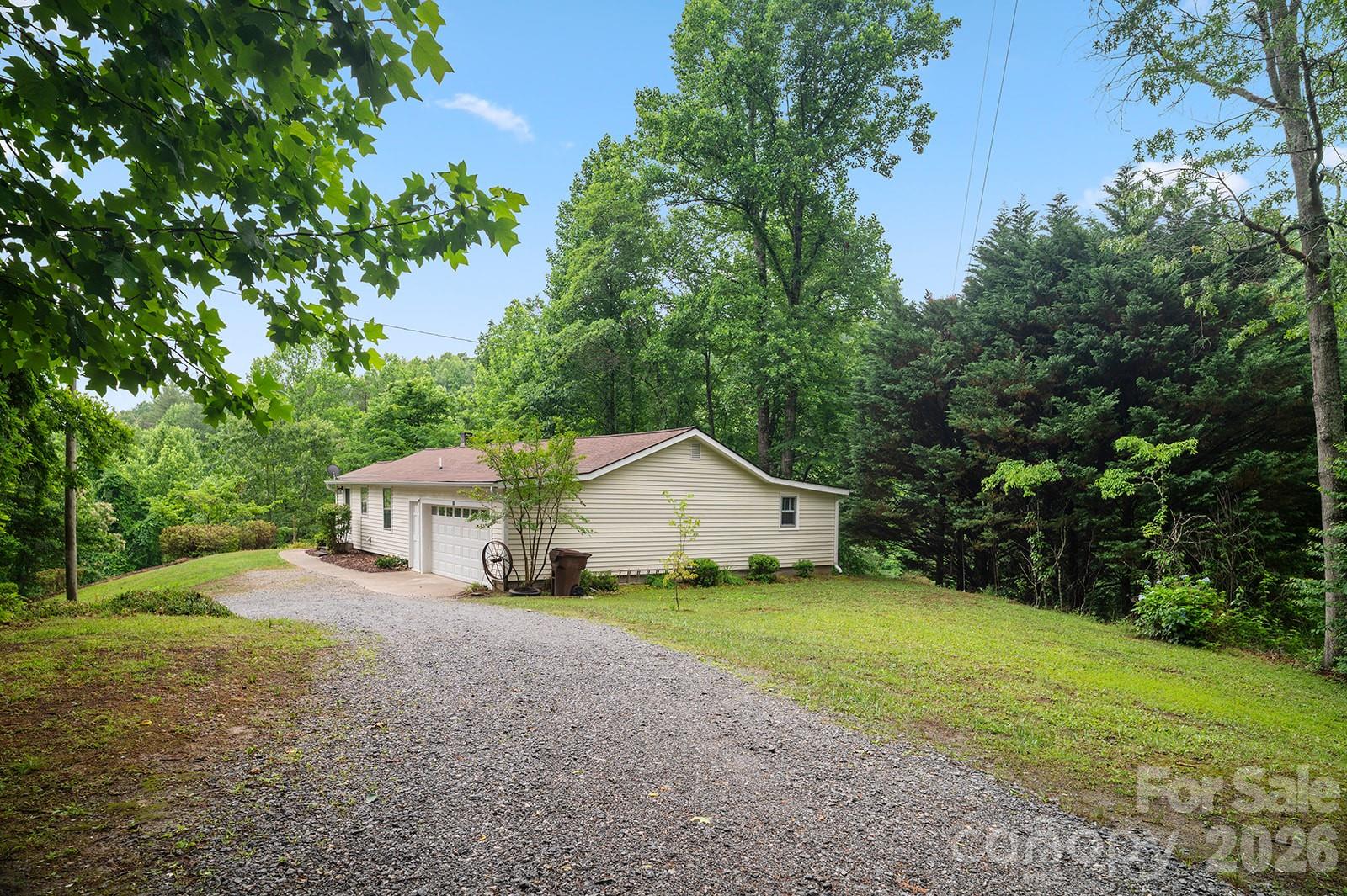 825 Gallimore Road Property Photo 3