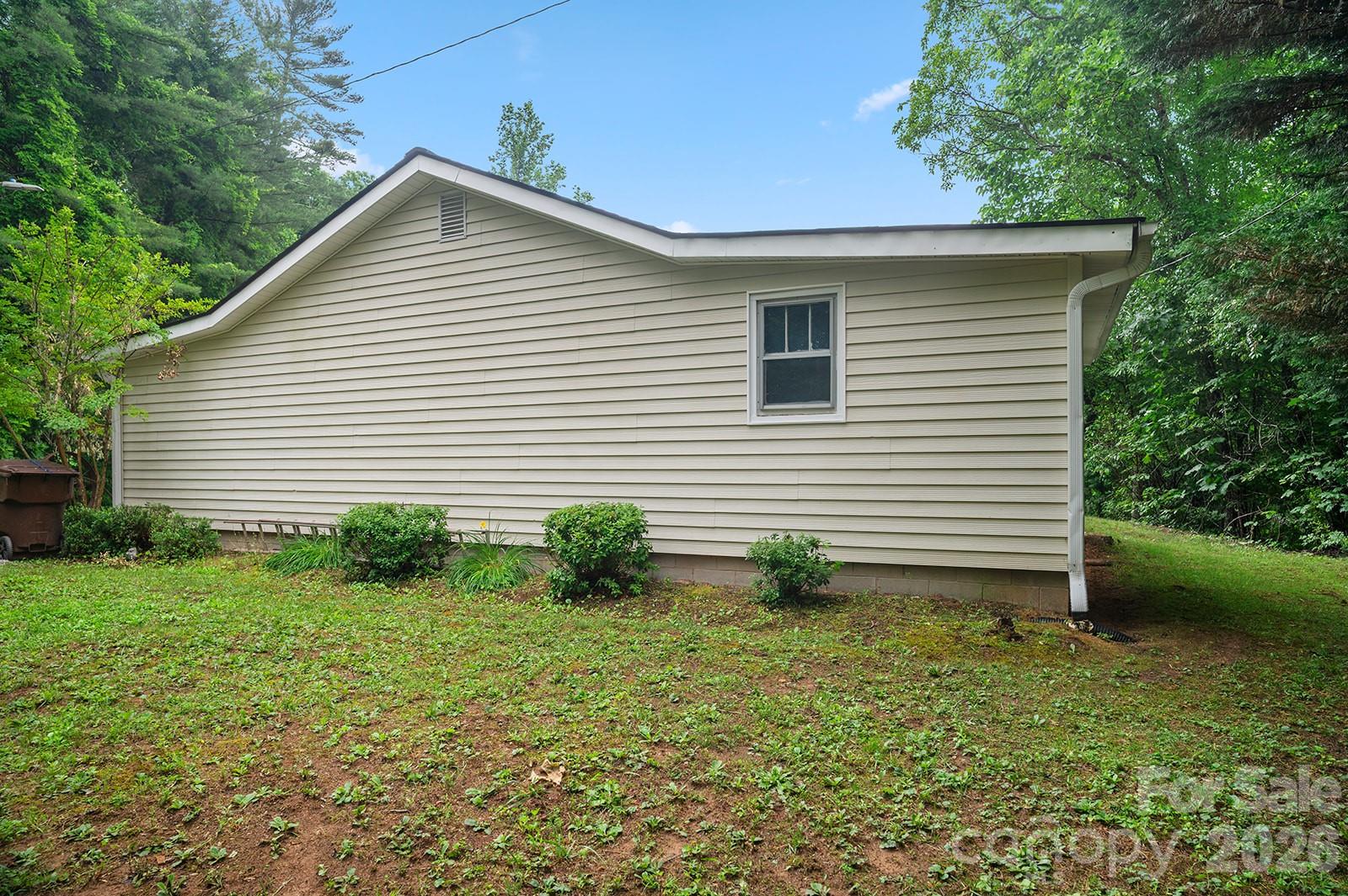 825 Gallimore Road Property Photo 8