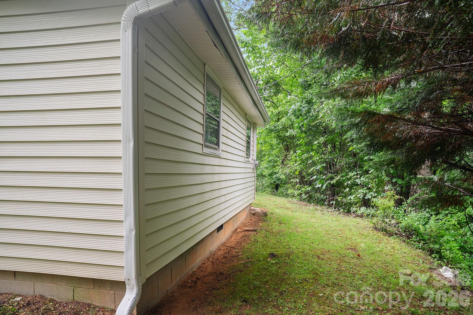 825 Gallimore Road Property Photo 9