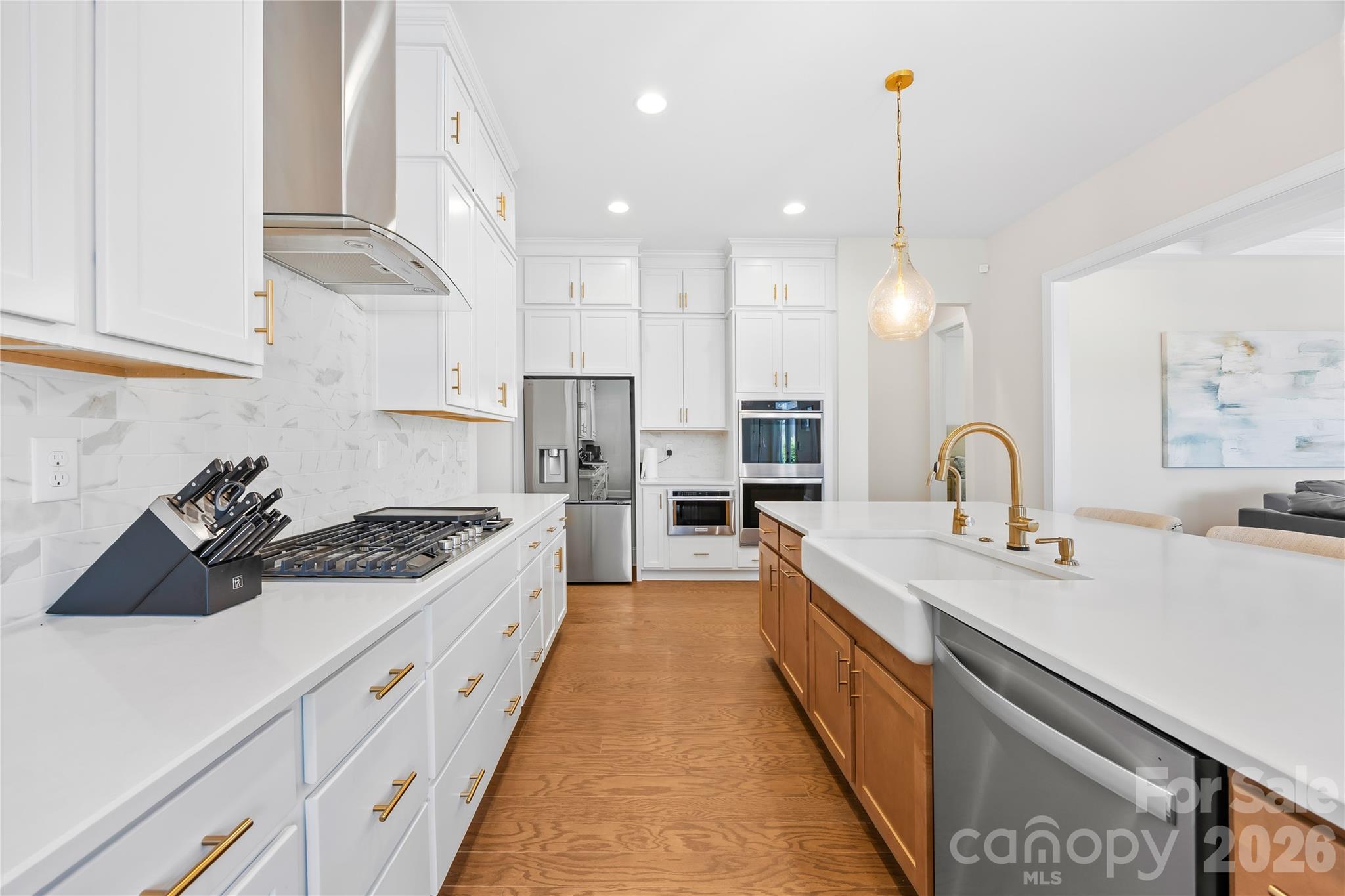 1368 Cedardale Lane Property Photo 8