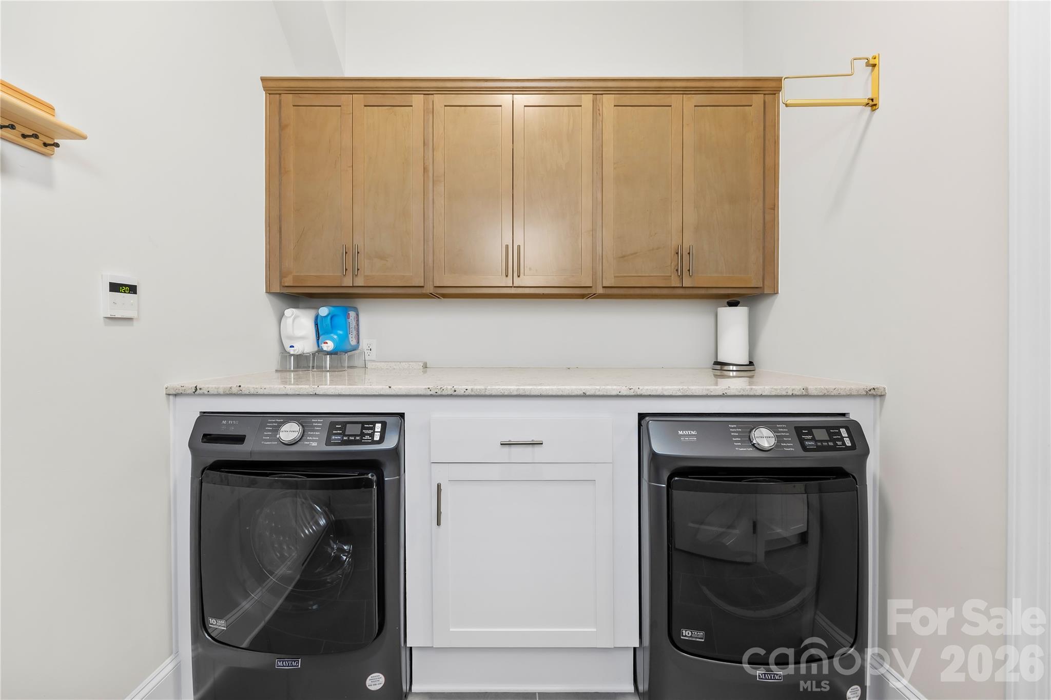 1368 Cedardale Lane Property Photo 13