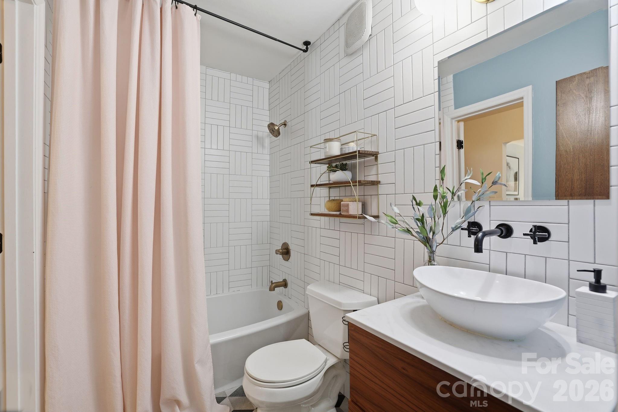 1616 Flynnwood Drive F Property Photo 15