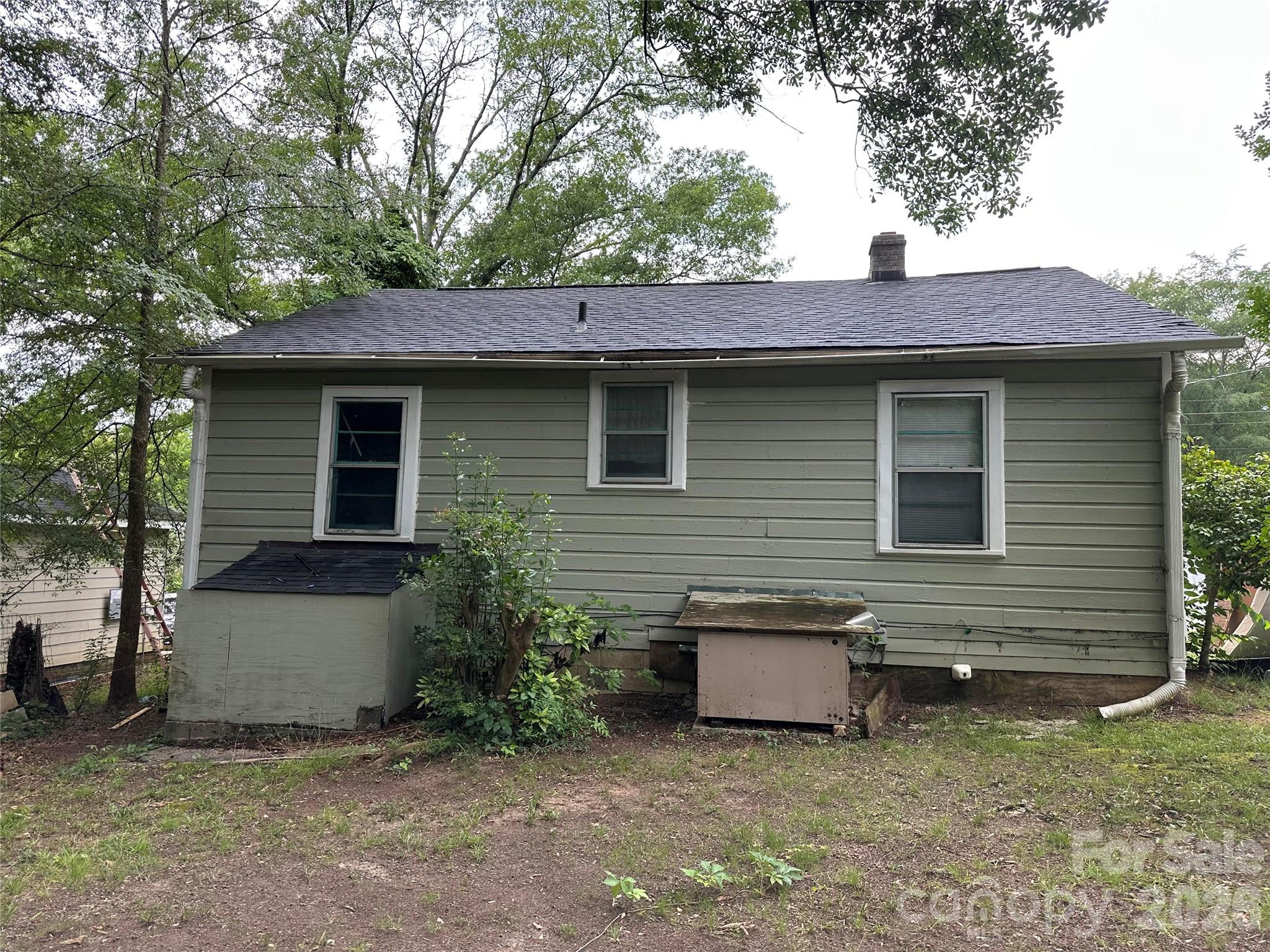 3101 Ridge Avenue Property Photo 2