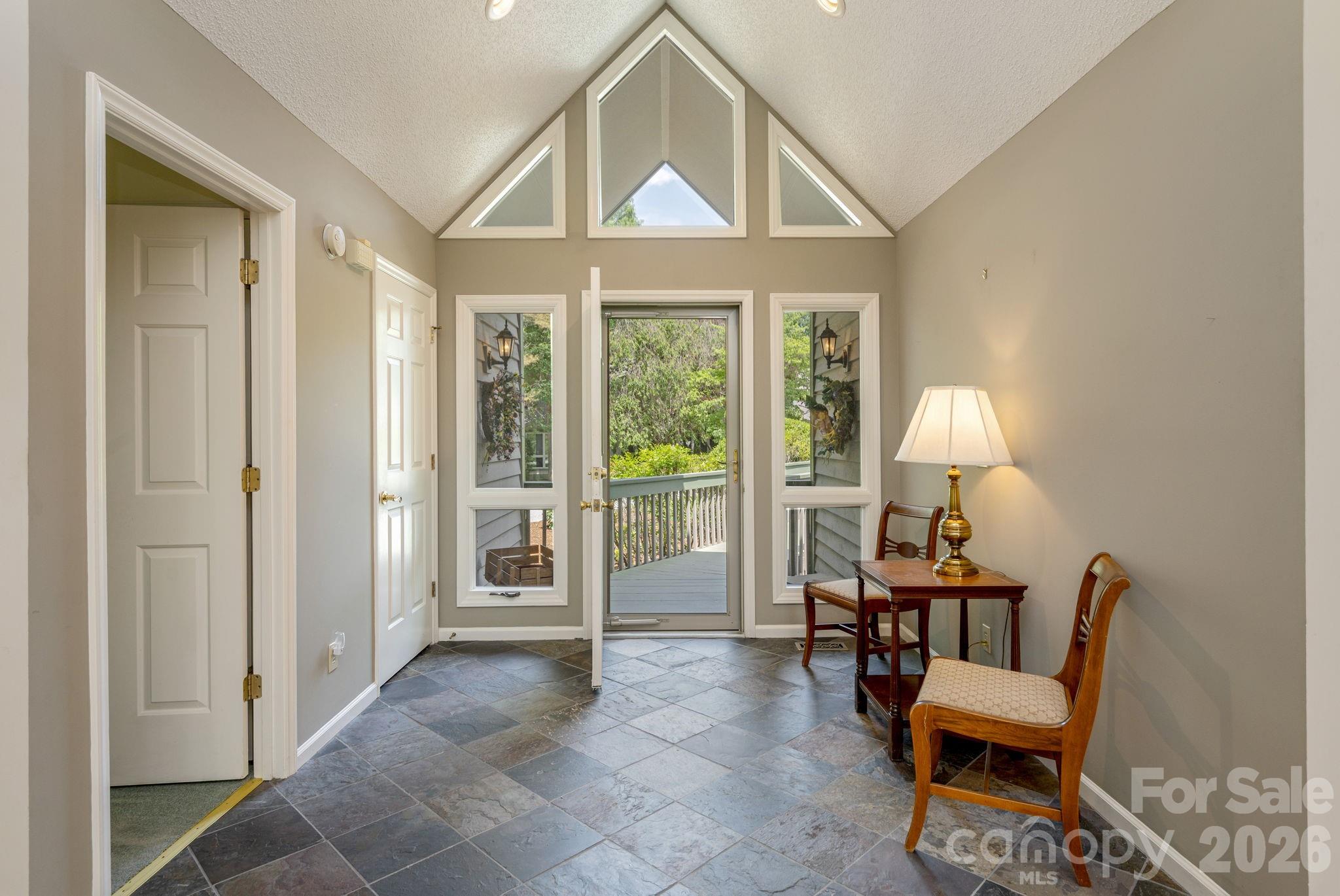129 Forest View Drive Property Photo 6