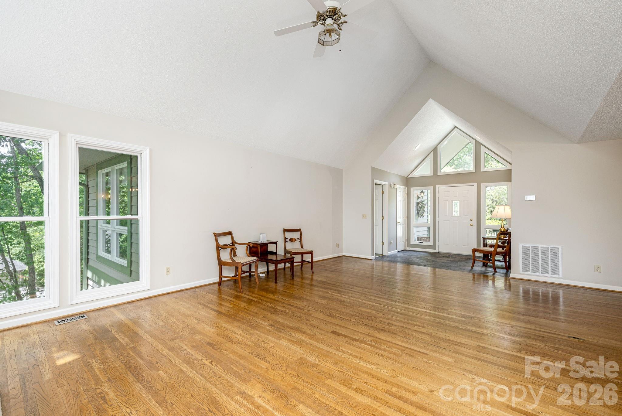 129 Forest View Drive Property Photo 9