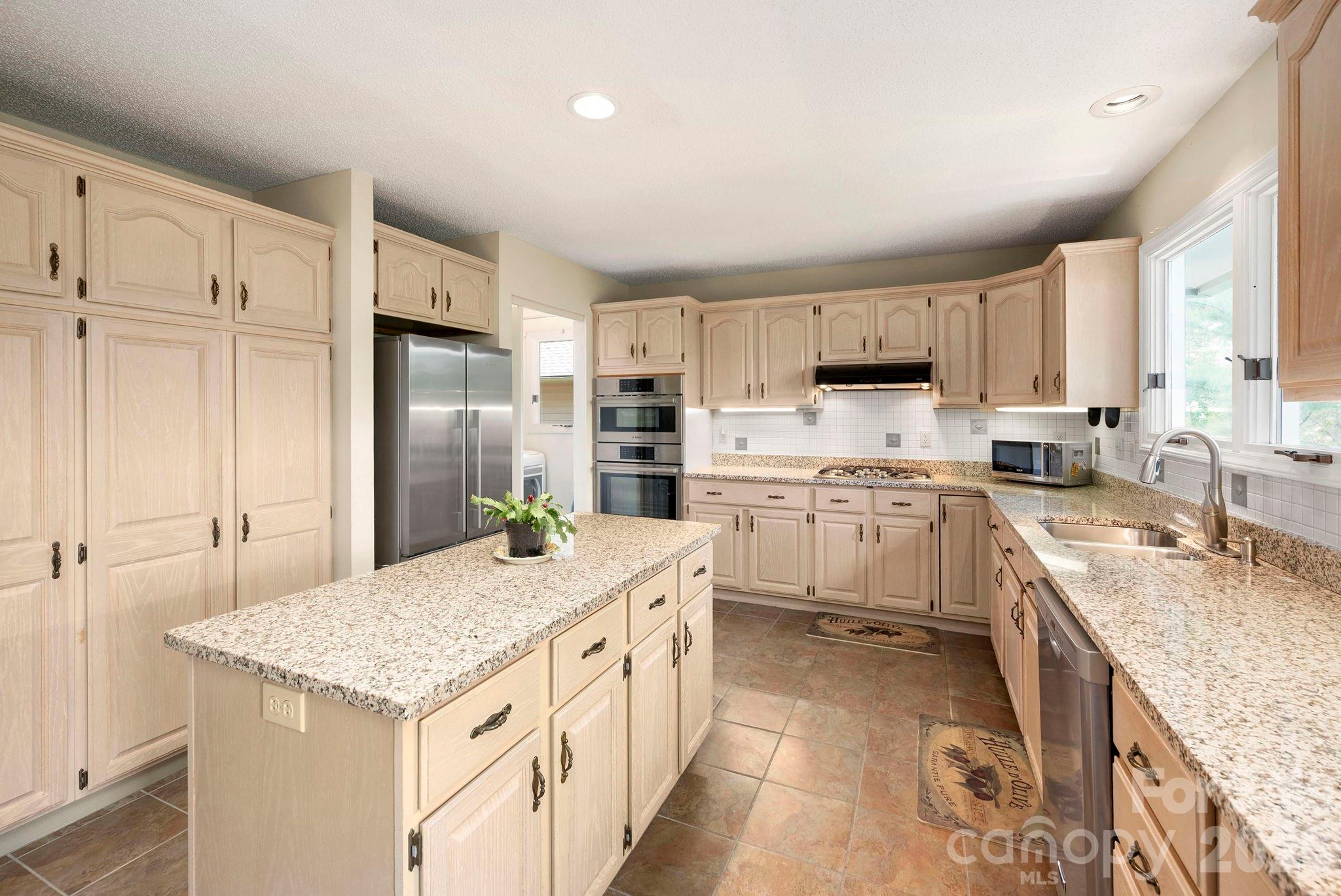 129 Forest View Drive Property Photo 16