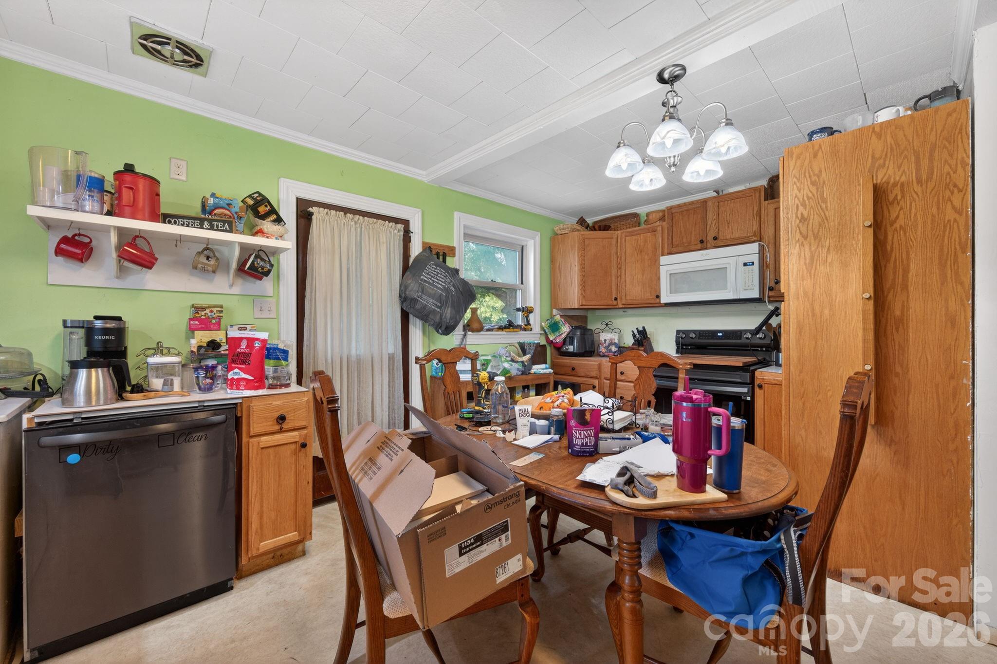 655 Edmiston Road Property Photo 8
