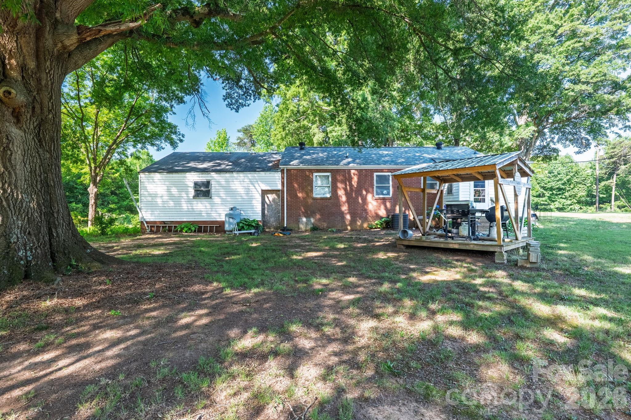 655 Edmiston Road Property Photo 17