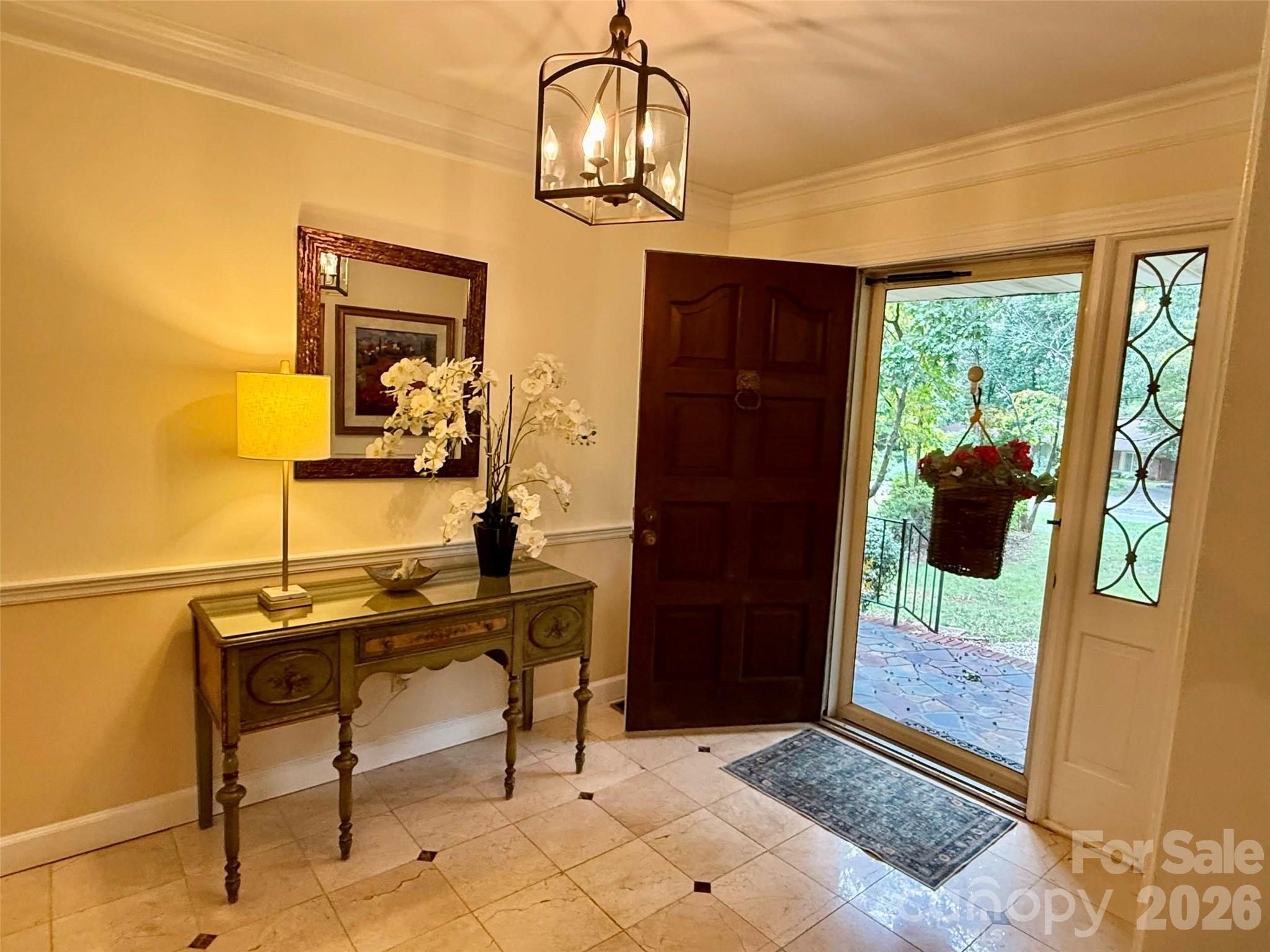 2925 Grampian Drive Property Photo 3