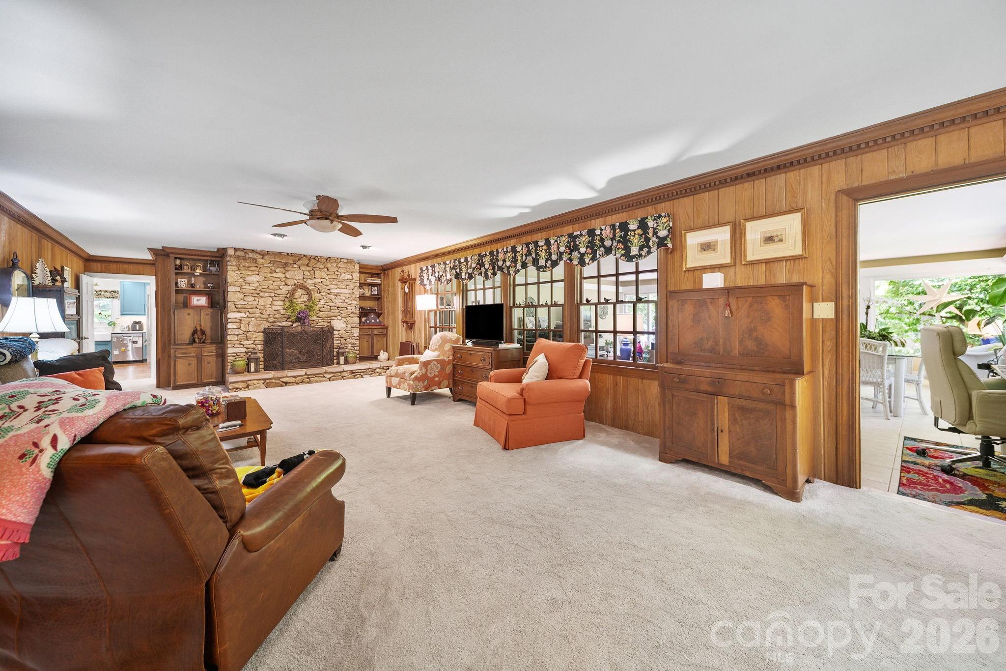 2925 Grampian Drive Property Photo 12