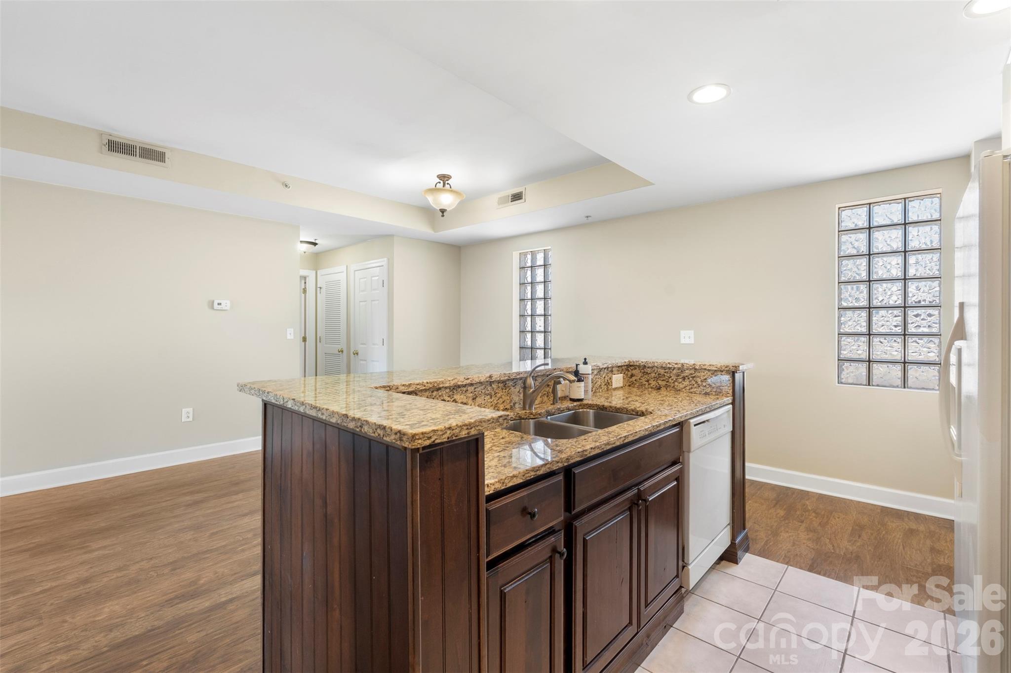 718 W Trade Street 801 Property Photo 12