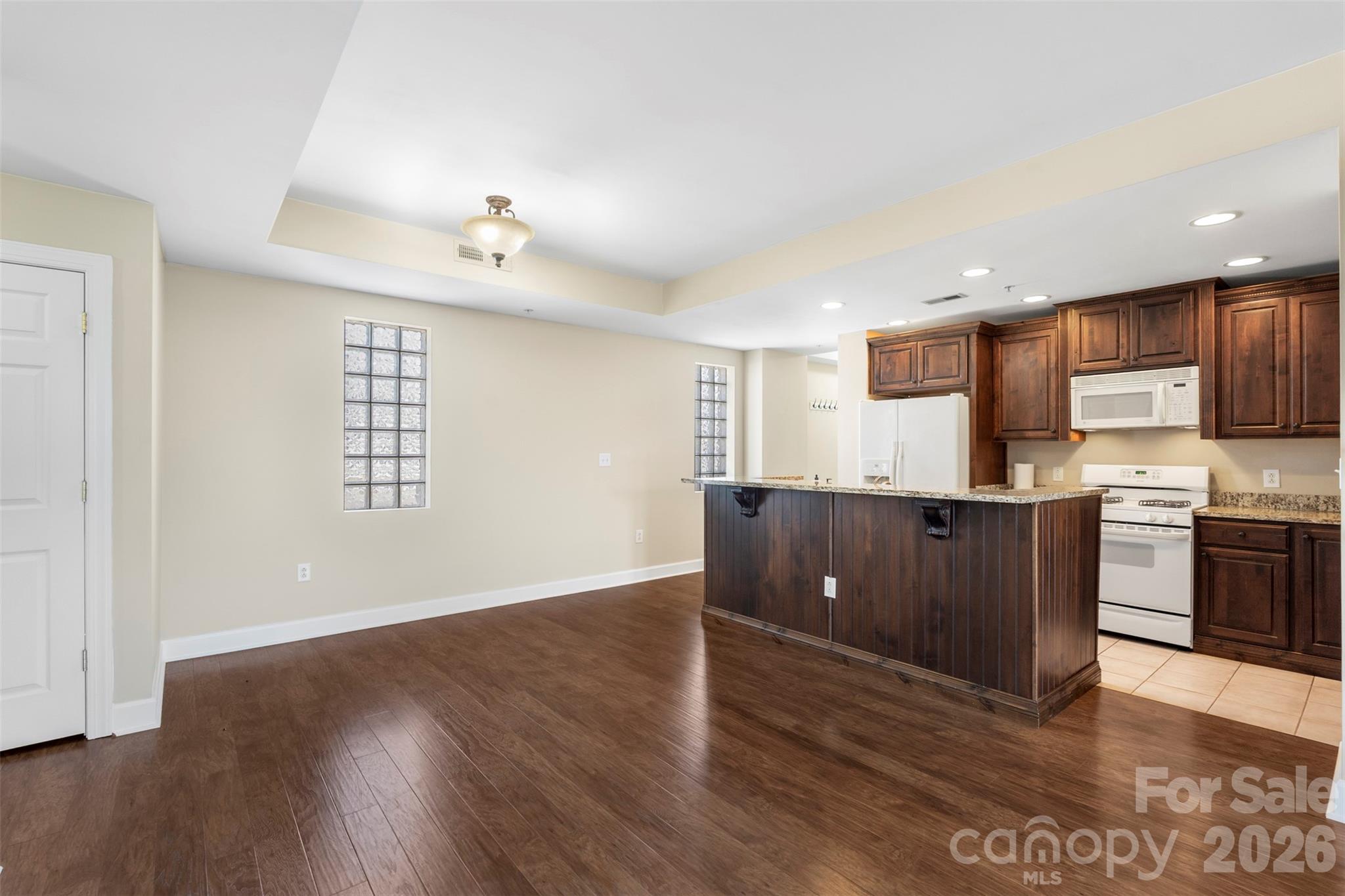 718 W Trade Street 801 Property Photo 13