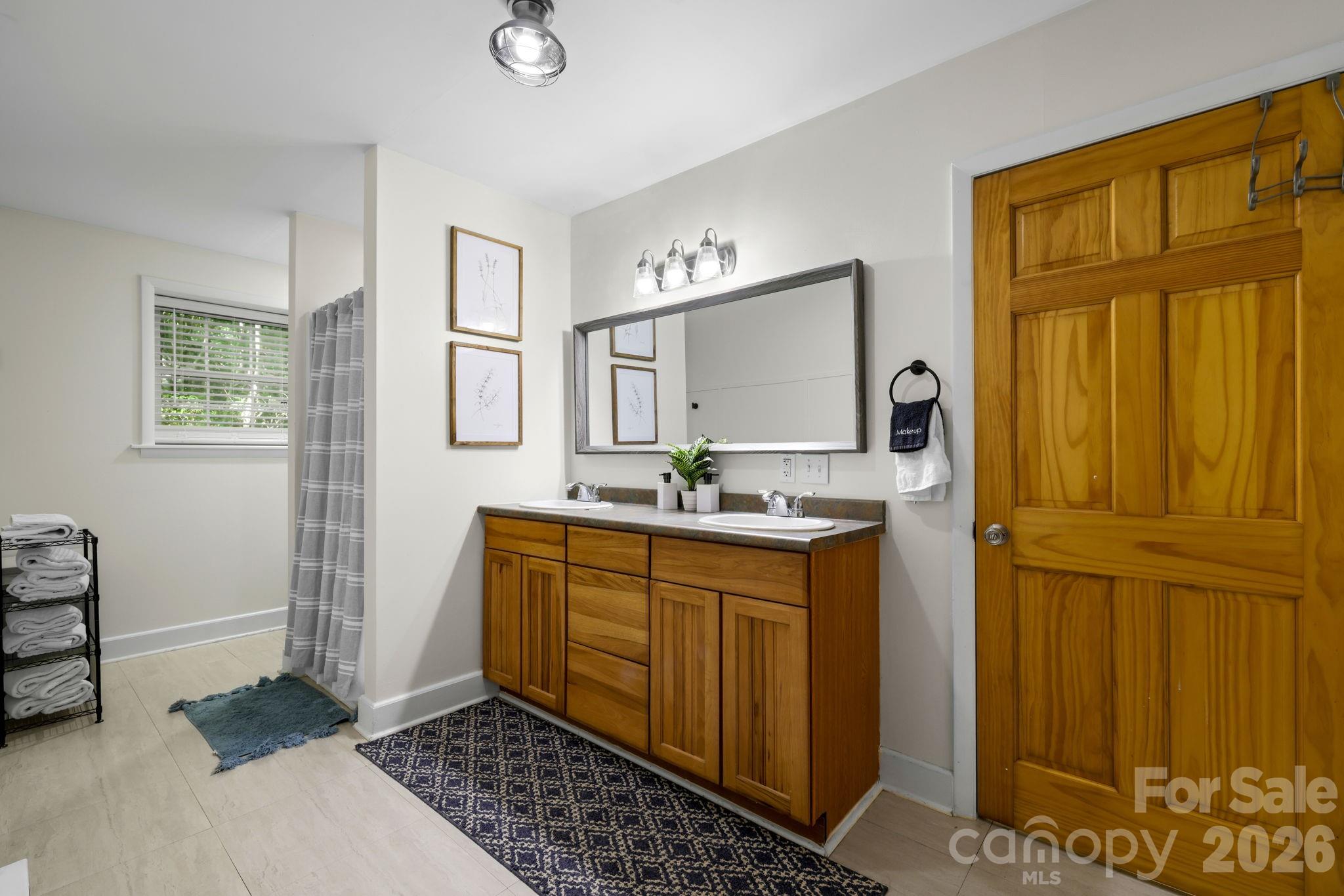 576 Grizzly Ridge Property Photo 43