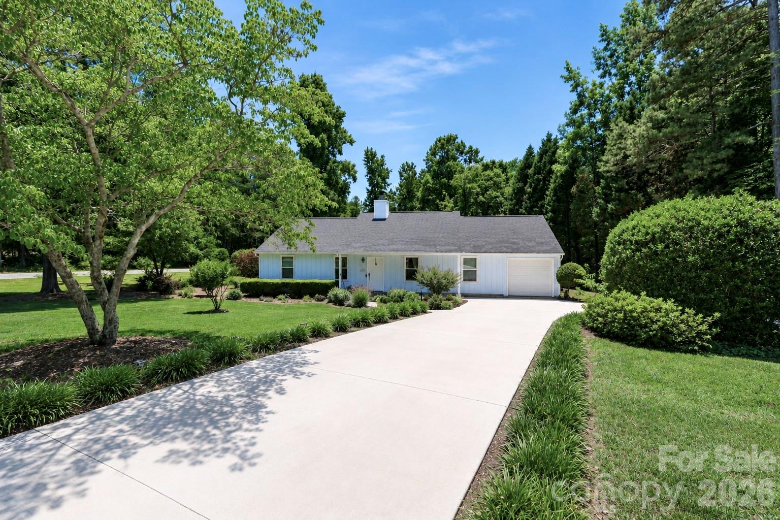 105 Lake Top Lane Property Photo 6