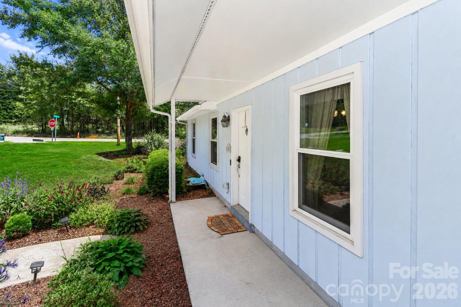 105 Lake Top Lane Property Photo 8