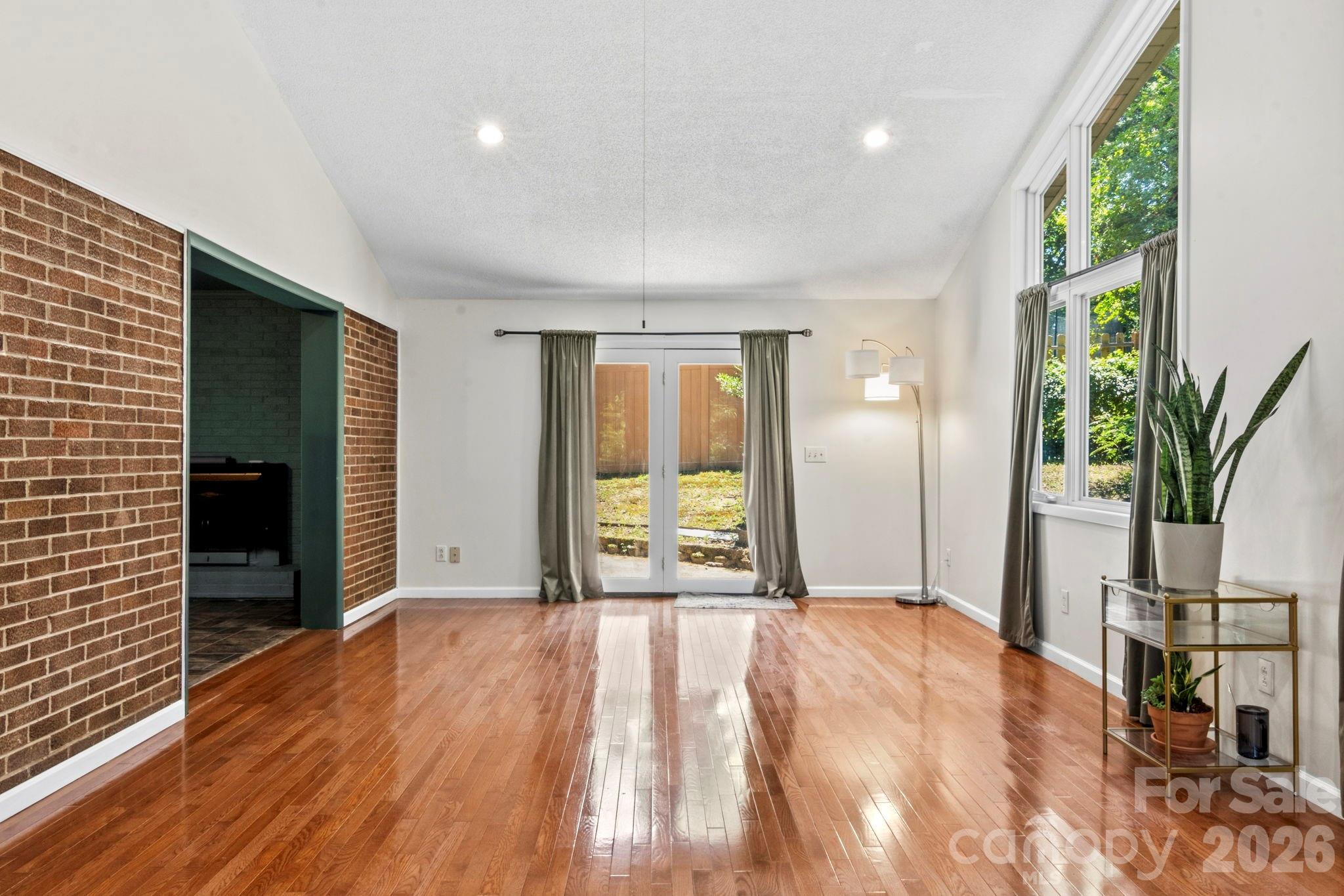 2951 7th Street Drive Property Photo 8