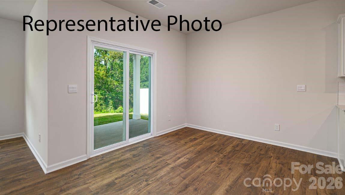 7855 Old Brook Road Property Photo 6