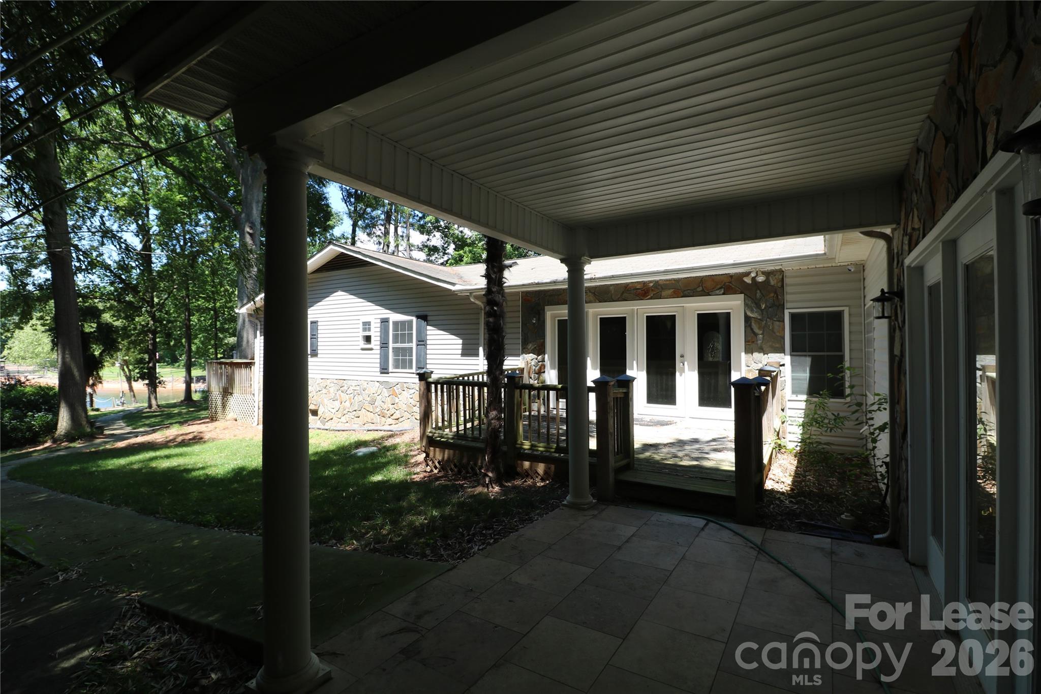 4589 Giles Avenue Property Photo 4