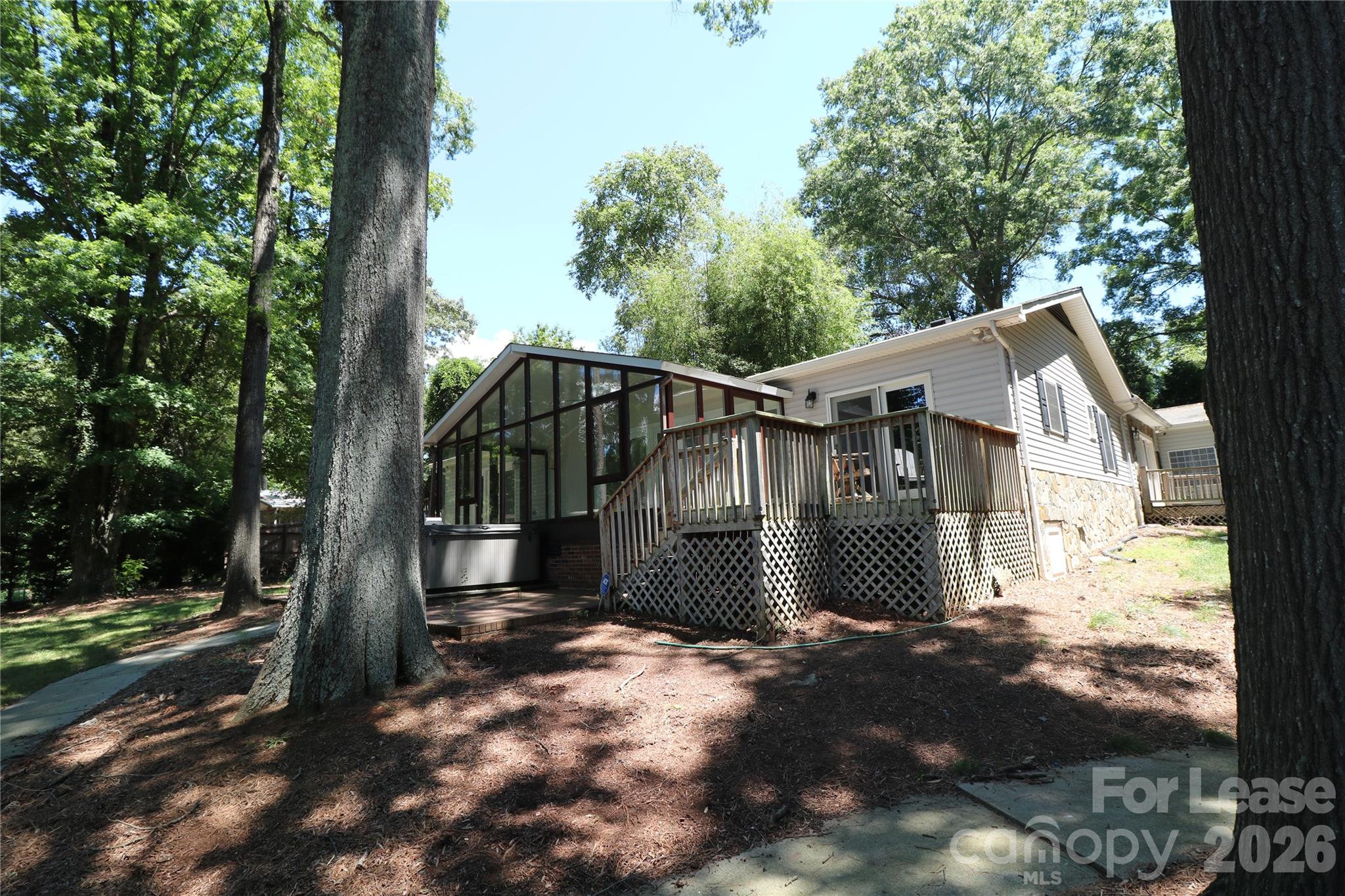 4589 Giles Avenue Property Photo 6