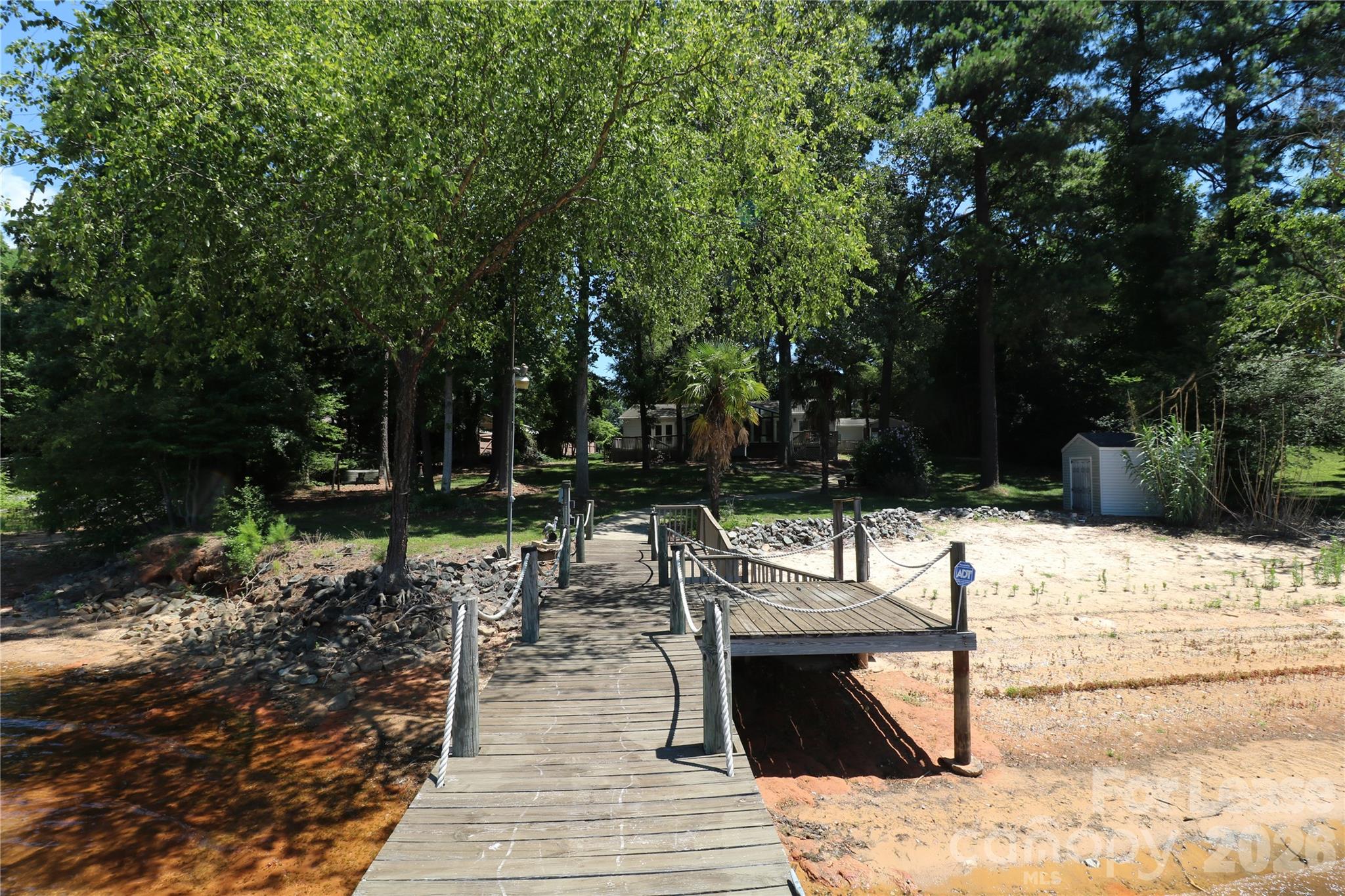 4589 Giles Avenue Property Photo 11
