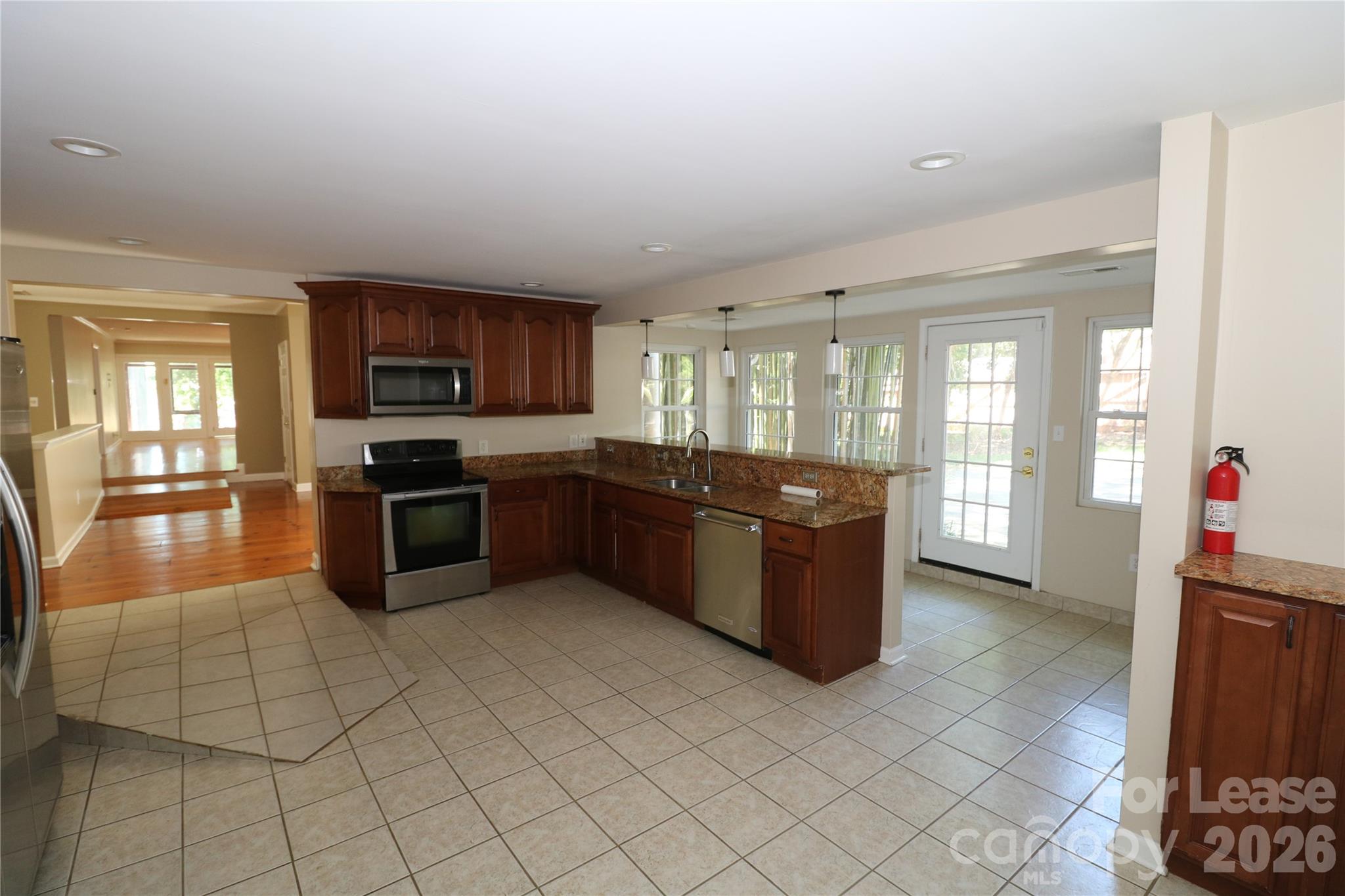 4589 Giles Avenue Property Photo 13