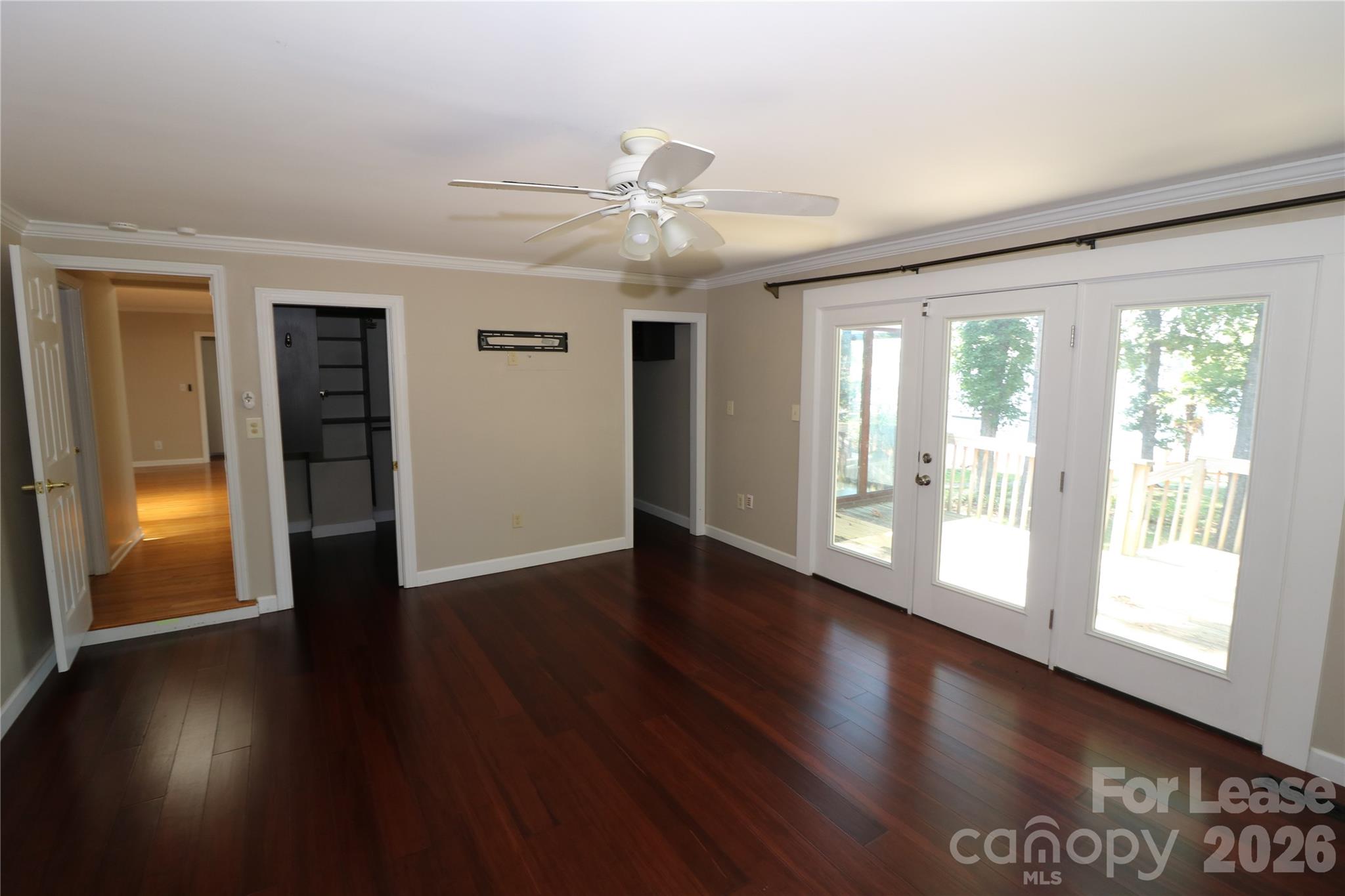 4589 Giles Avenue Property Photo 20