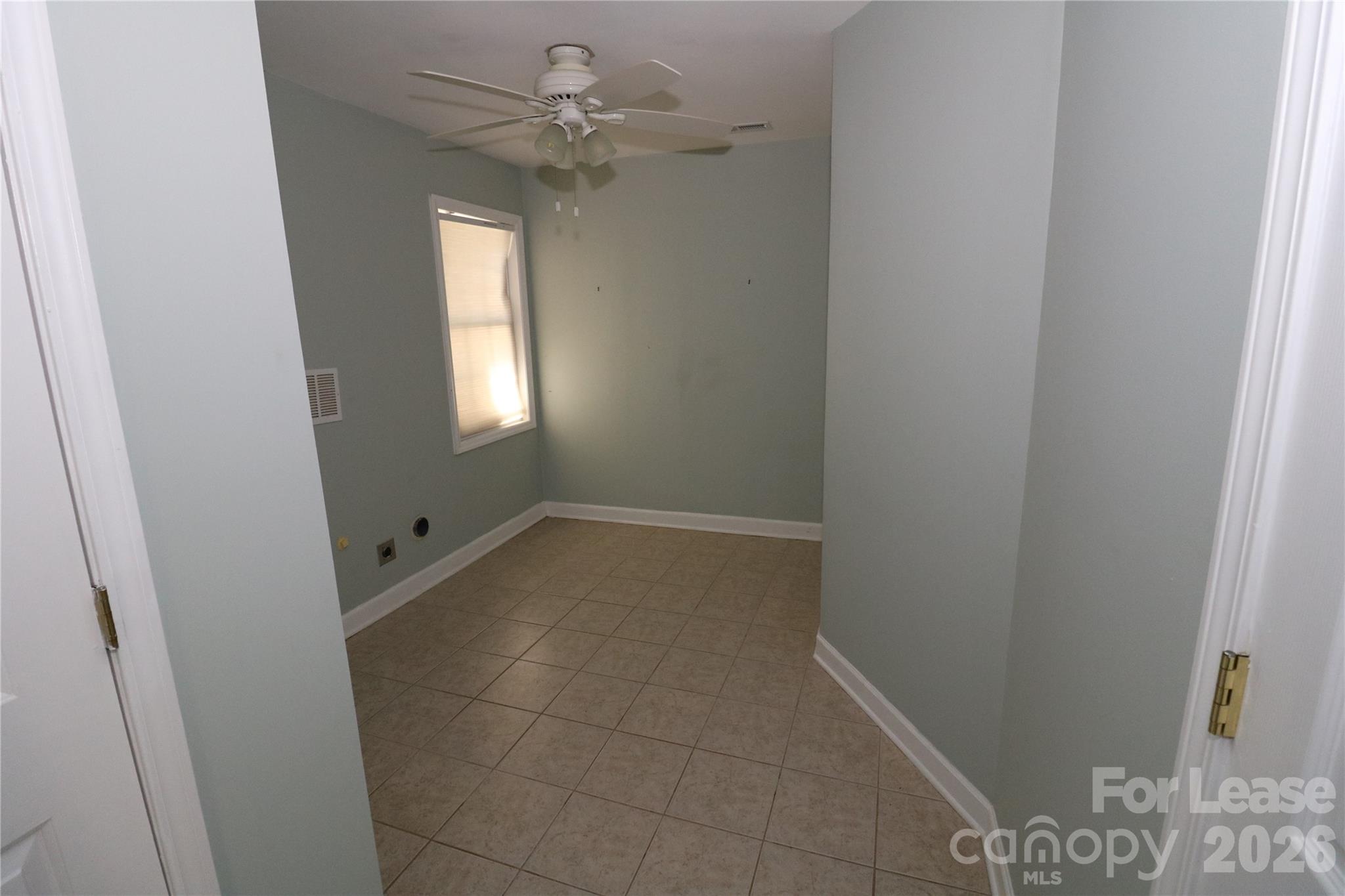 4589 Giles Avenue Property Photo 25