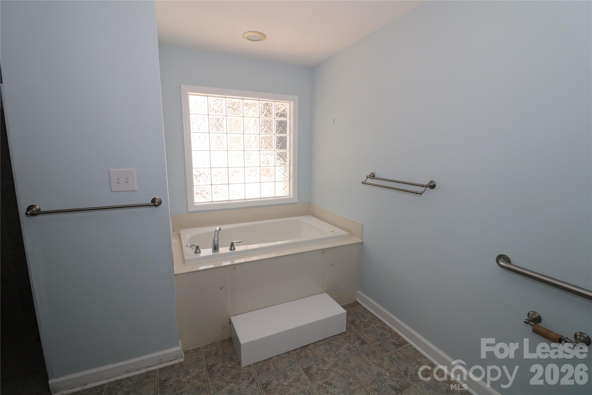 4589 Giles Avenue Property Photo 26