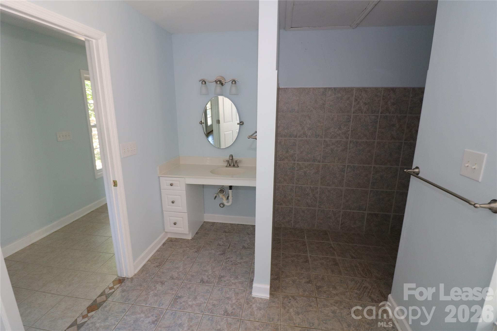 4589 Giles Avenue Property Photo 27