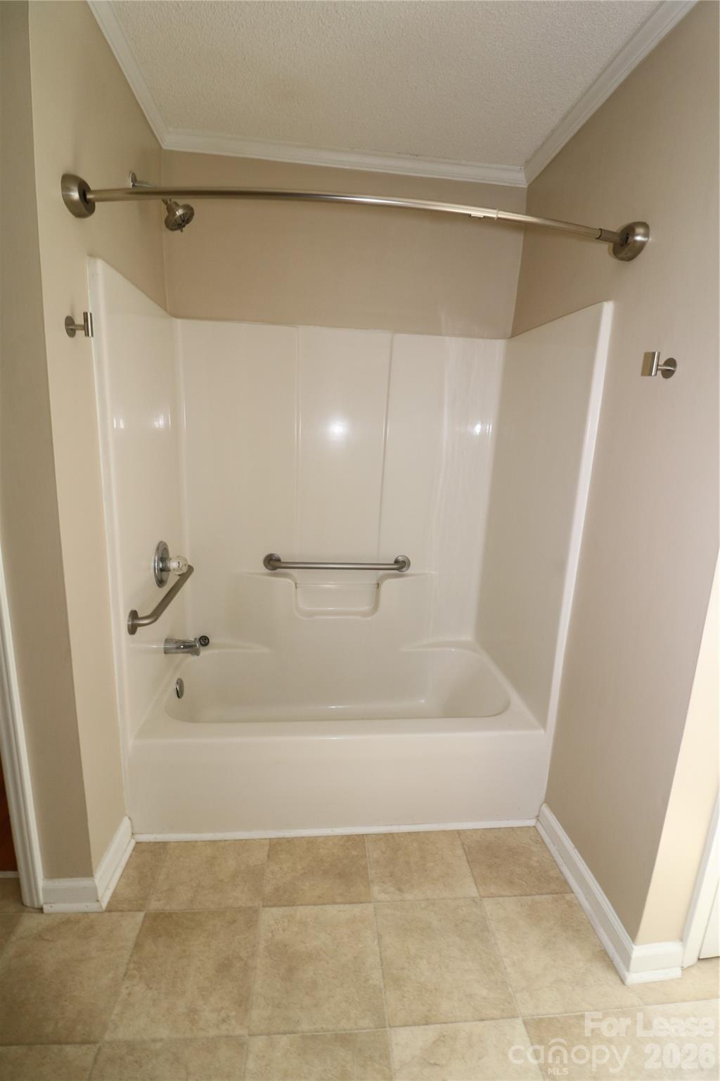 4589 Giles Avenue Property Photo 32