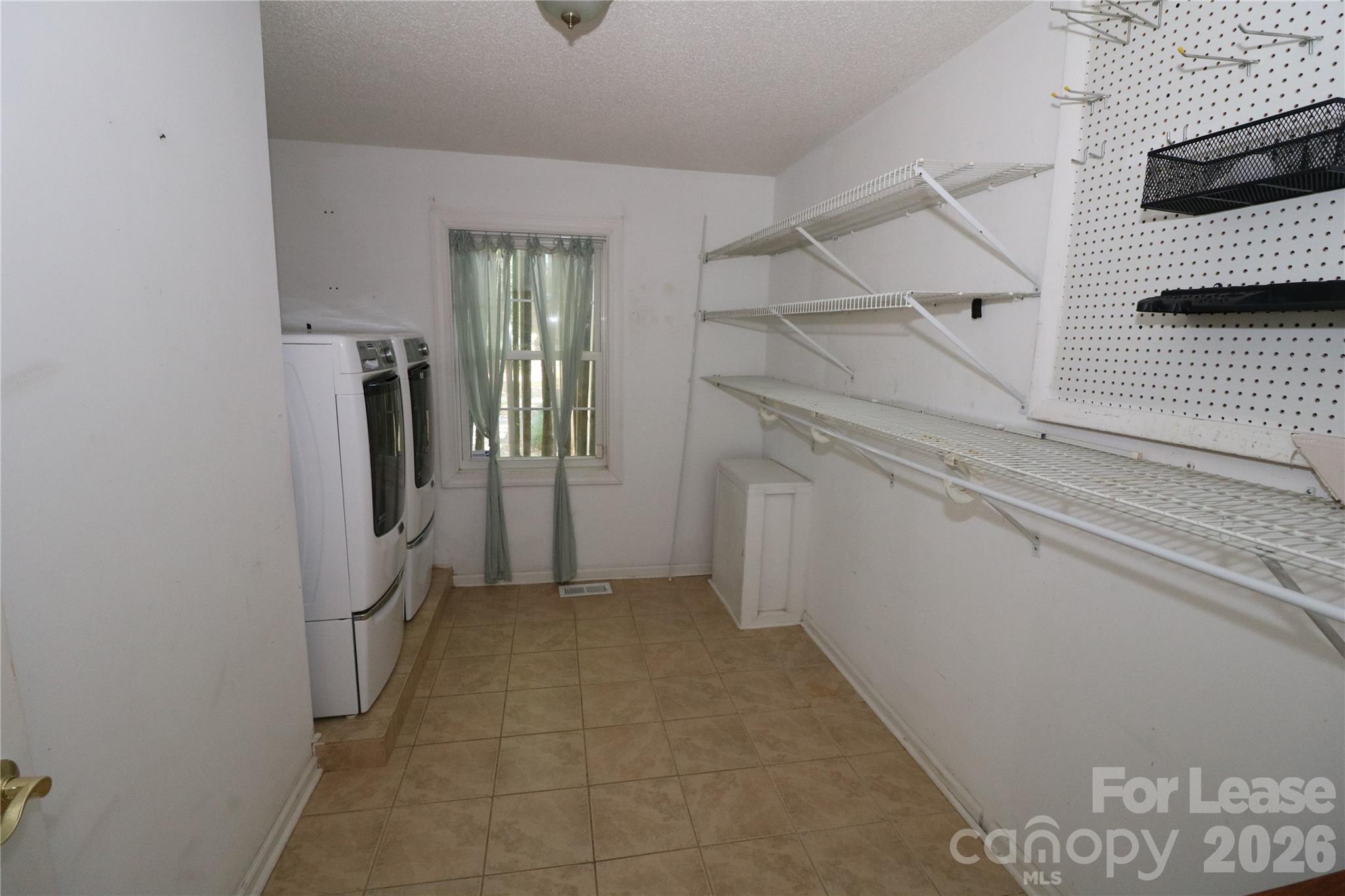 4589 Giles Avenue Property Photo 37