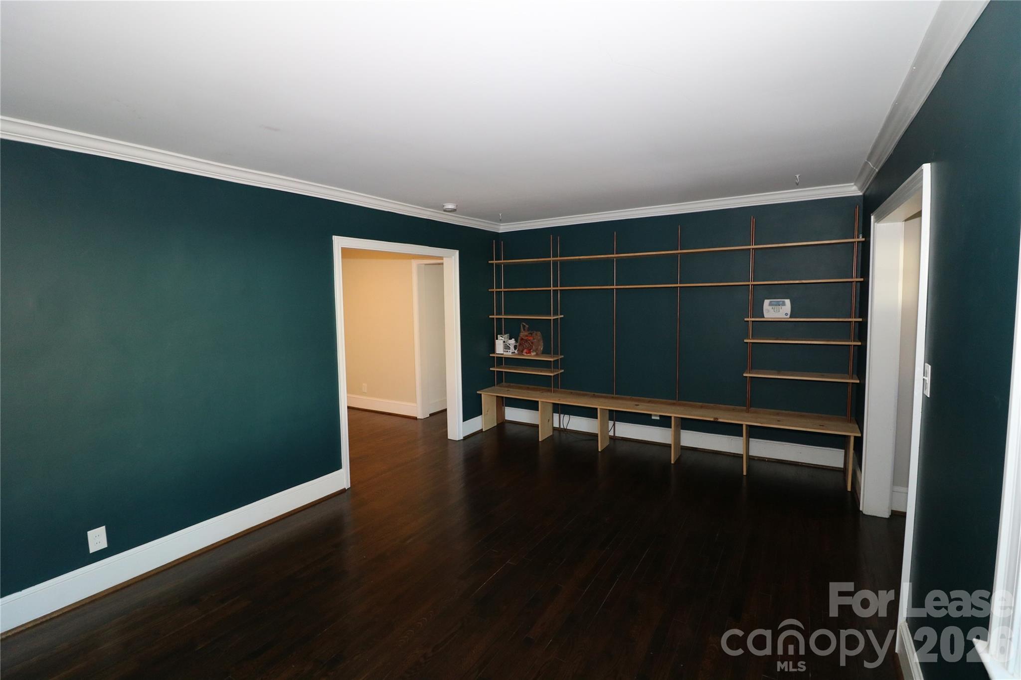 2227 Celia Avenue Property Photo 4
