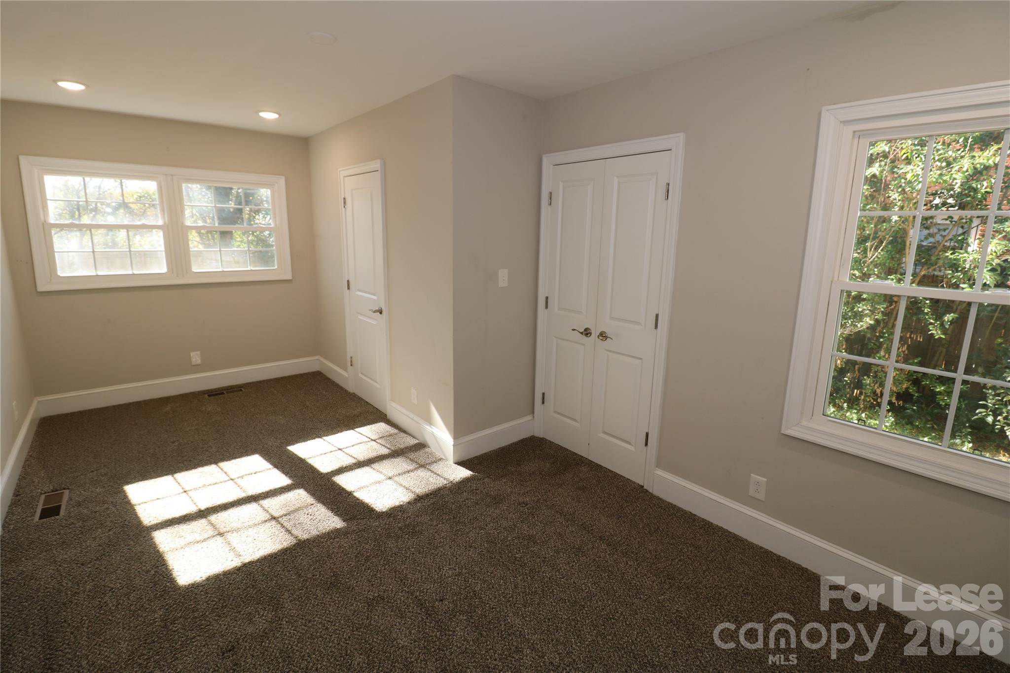 2227 Celia Avenue Property Photo 11