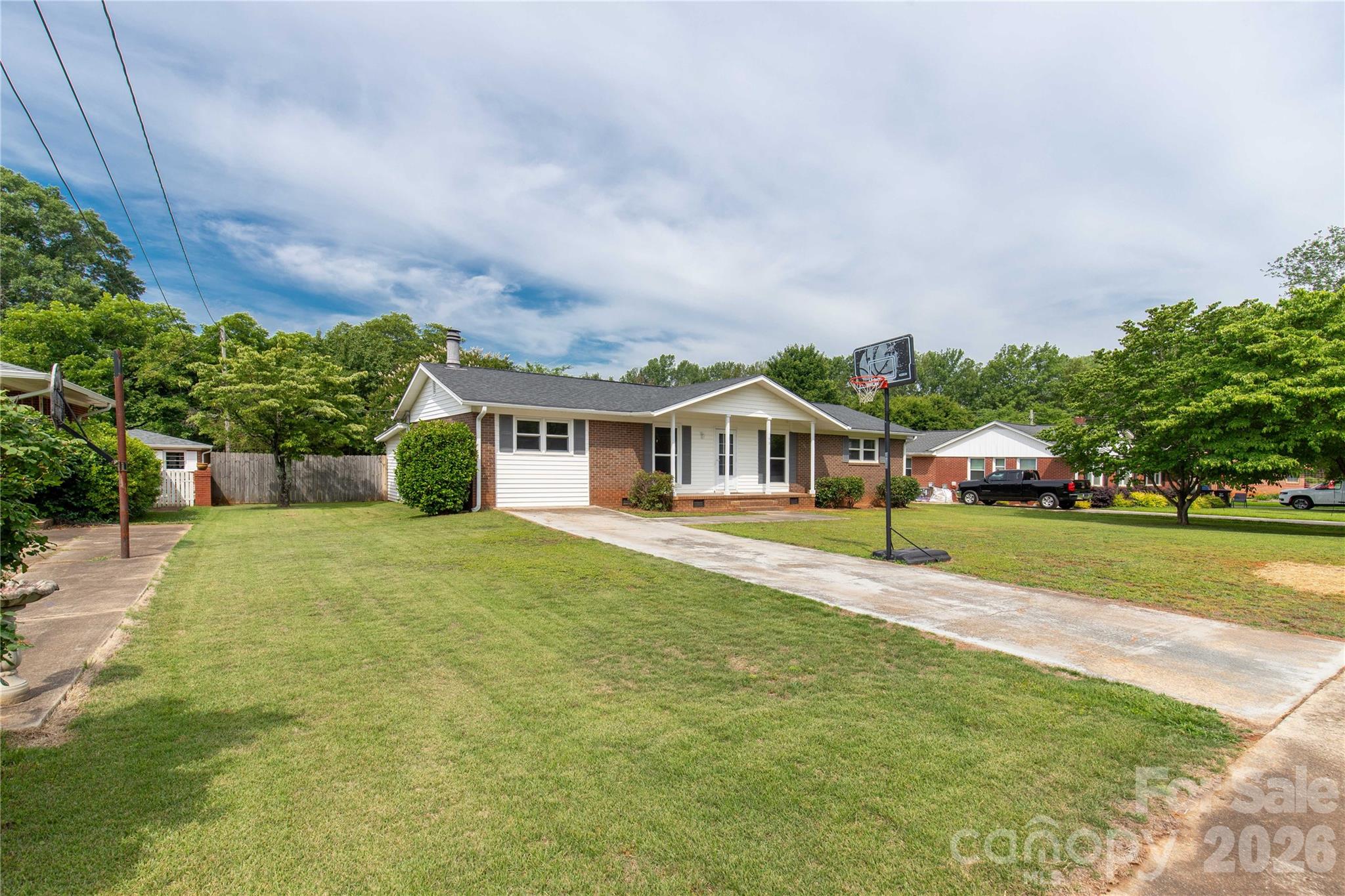 755 Emorywood Lane Property Photo 3