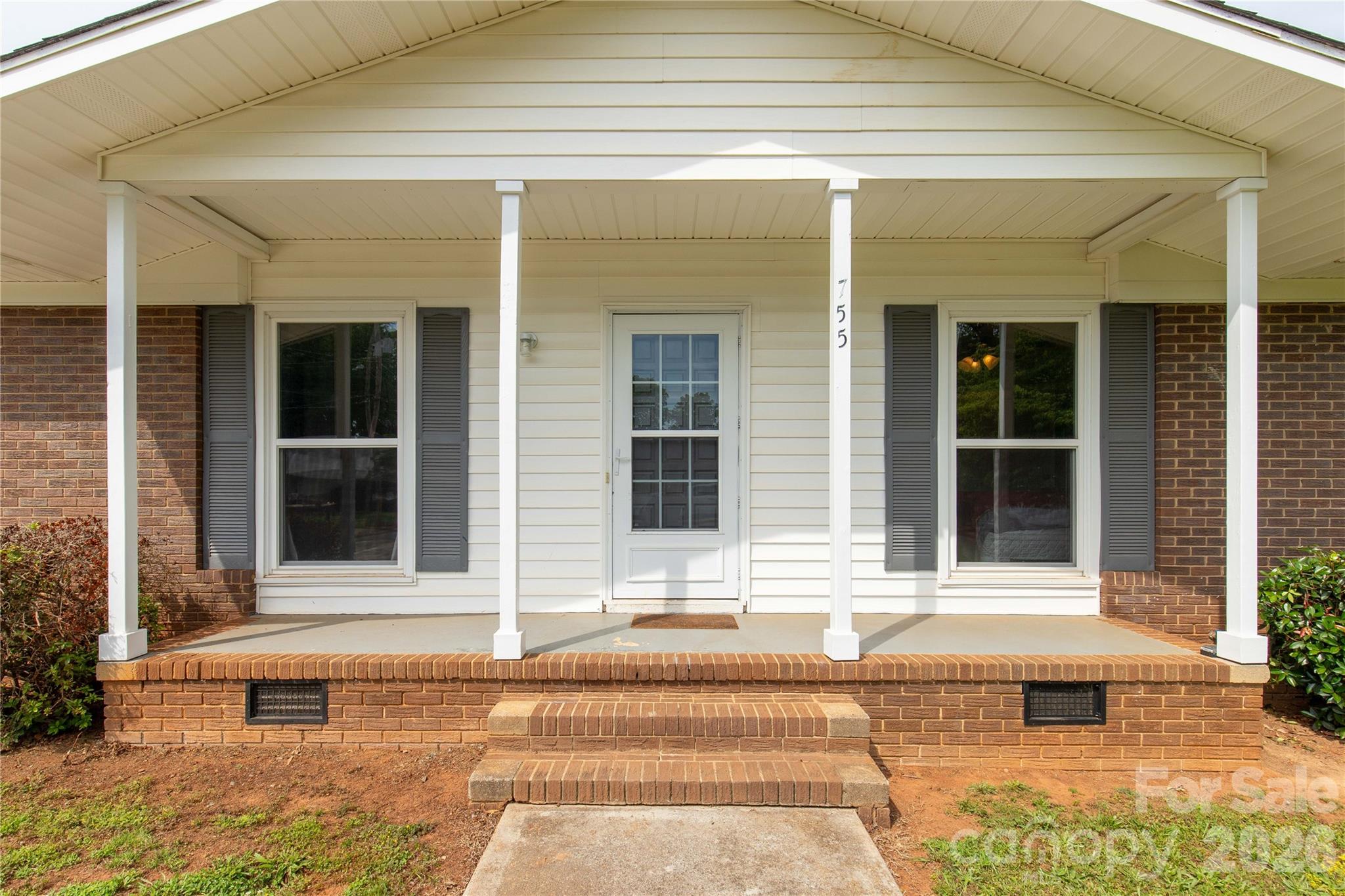 755 Emorywood Lane Property Photo 5