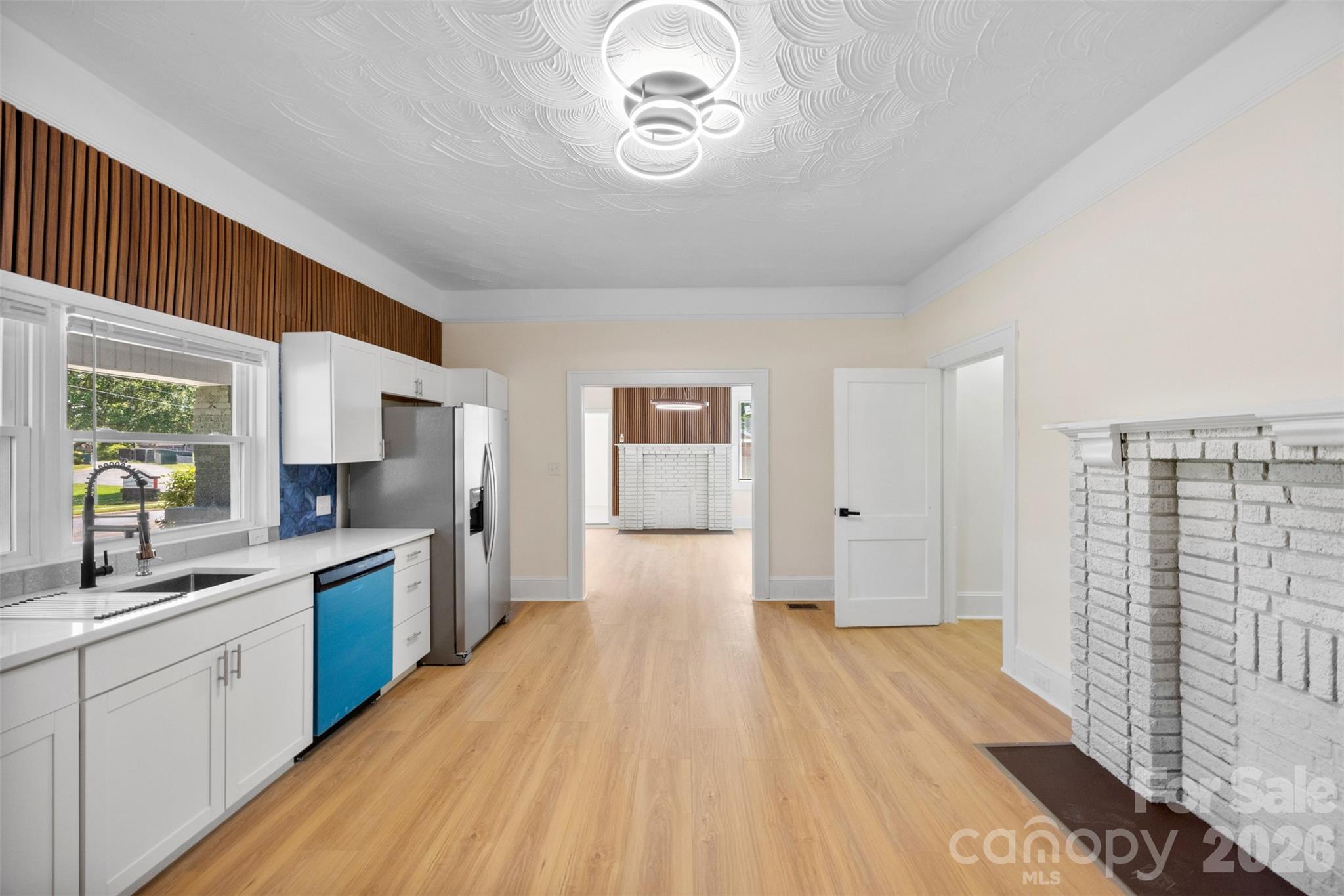 509 E Grover Street Property Photo 11