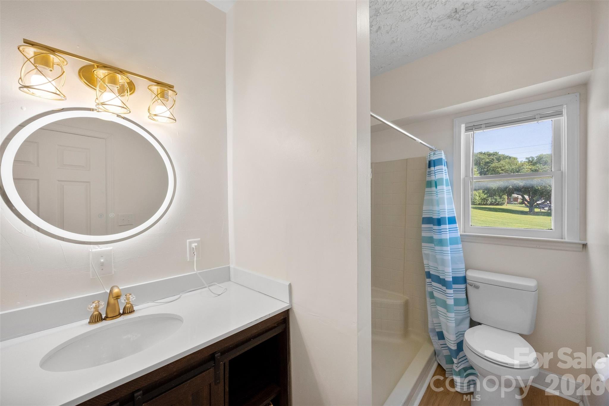 509 E Grover Street Property Photo 15