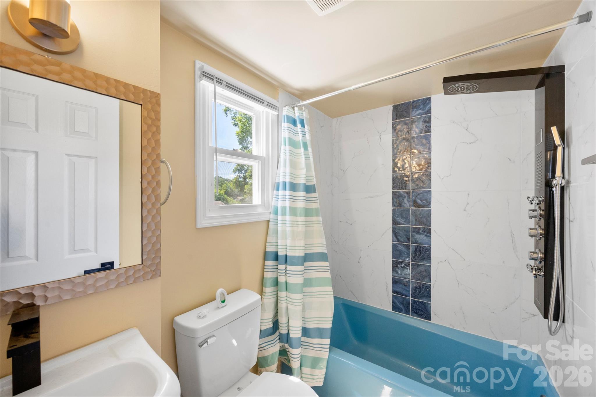 509 E Grover Street Property Photo 17