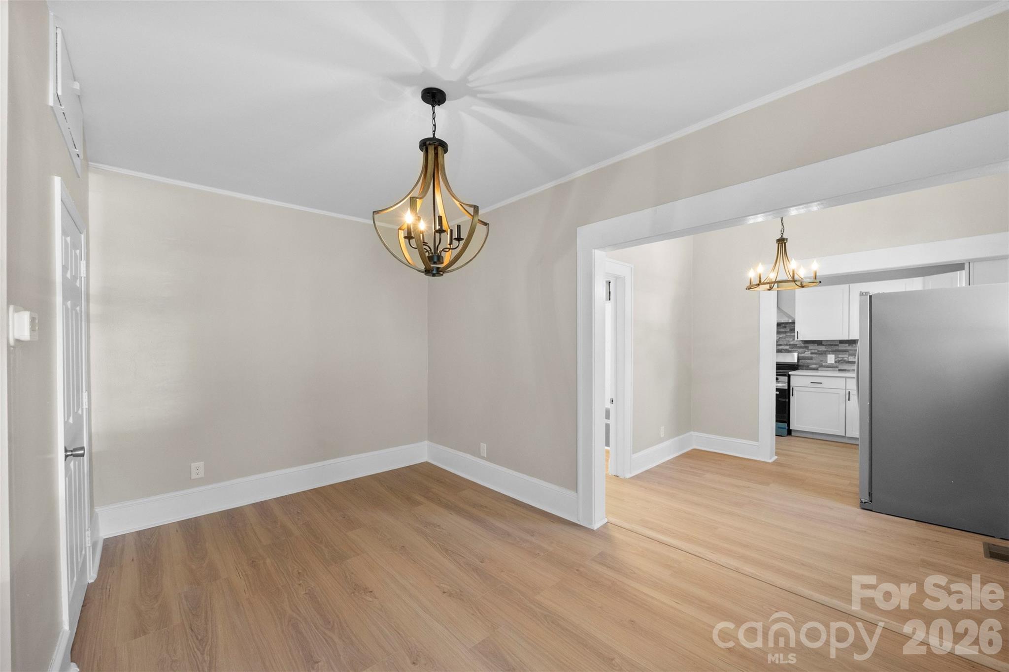 509 E Grover Street Property Photo 23