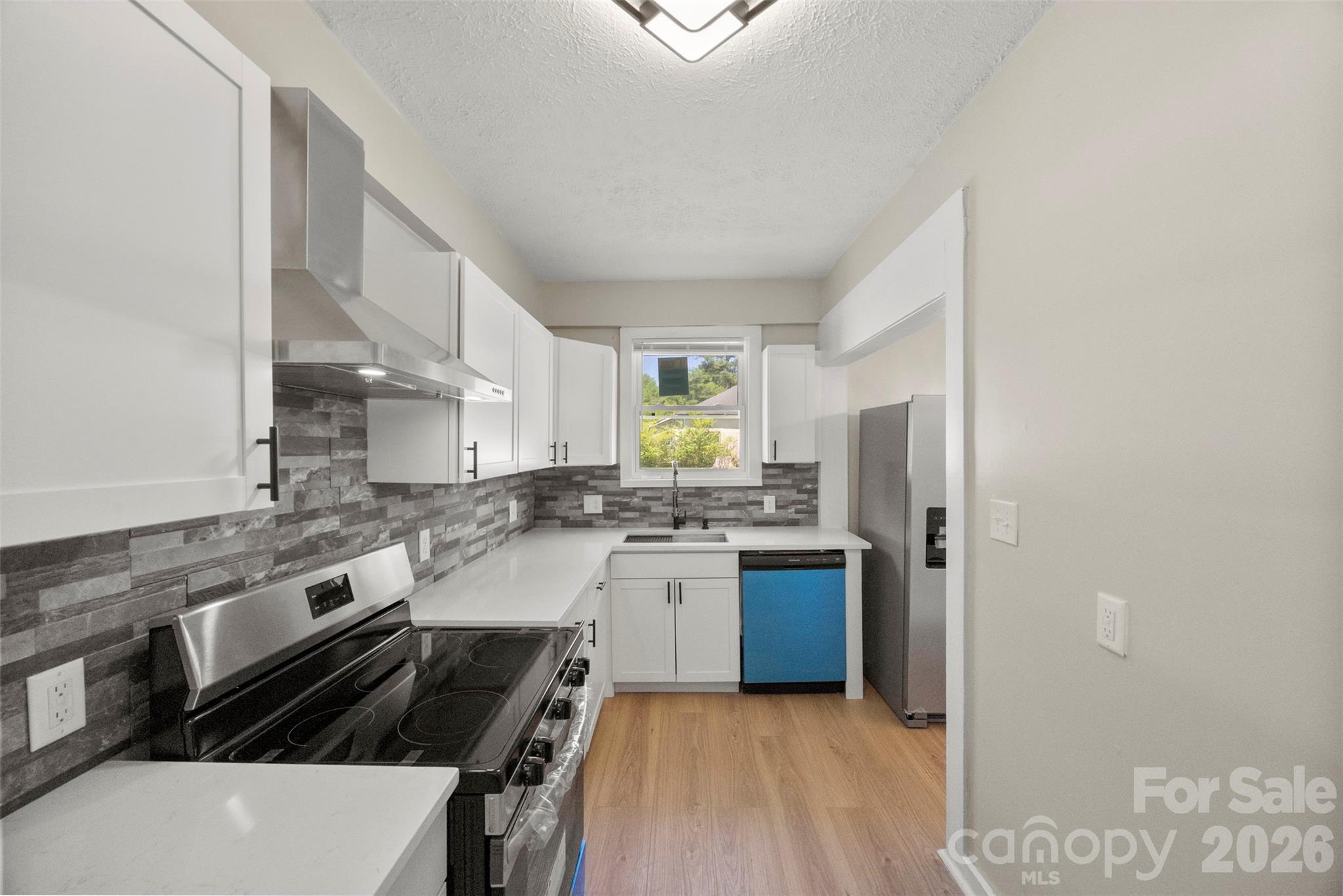 509 E Grover Street Property Photo 29