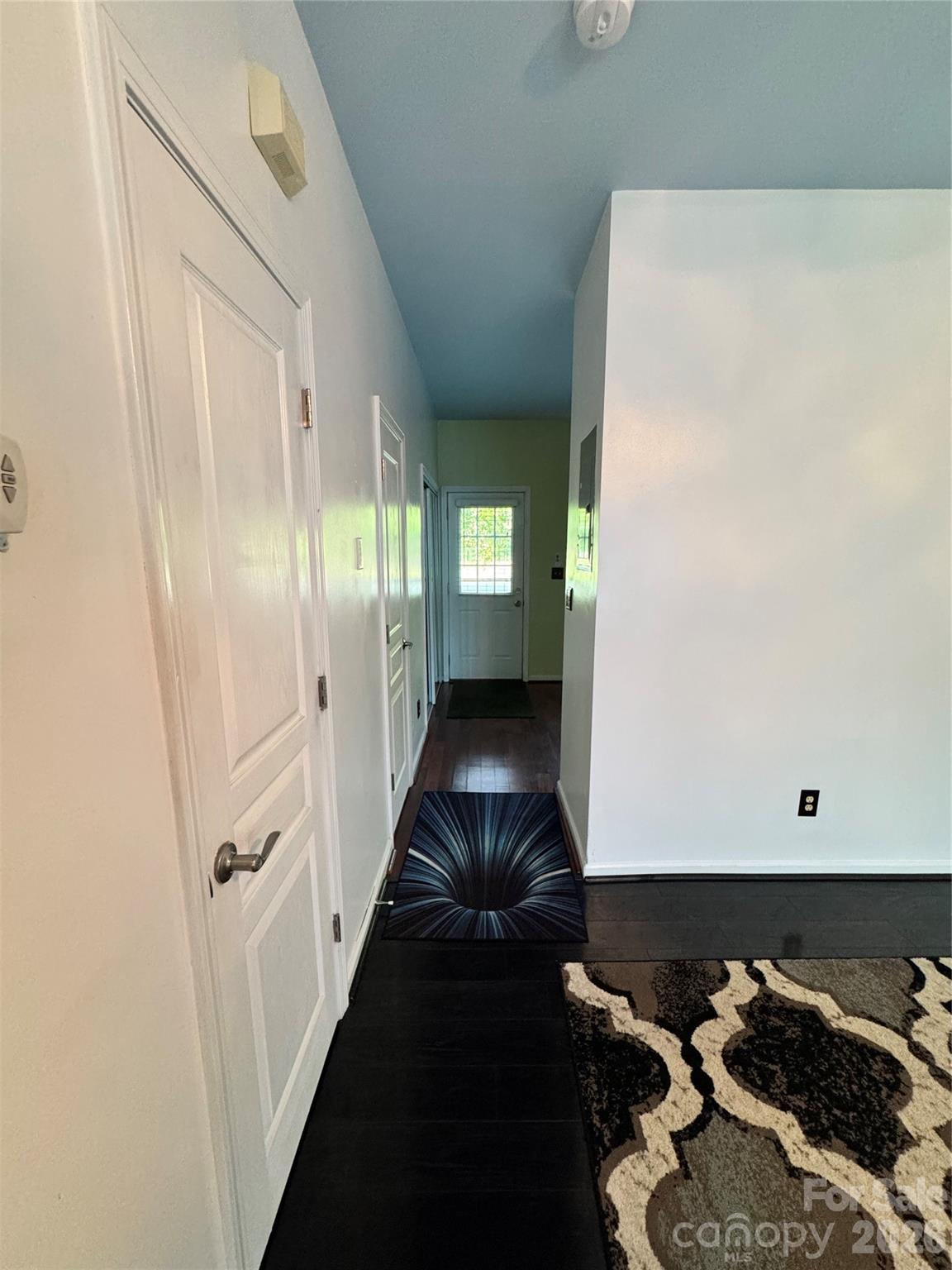 3055 Nevin Place Drive Property Photo 2