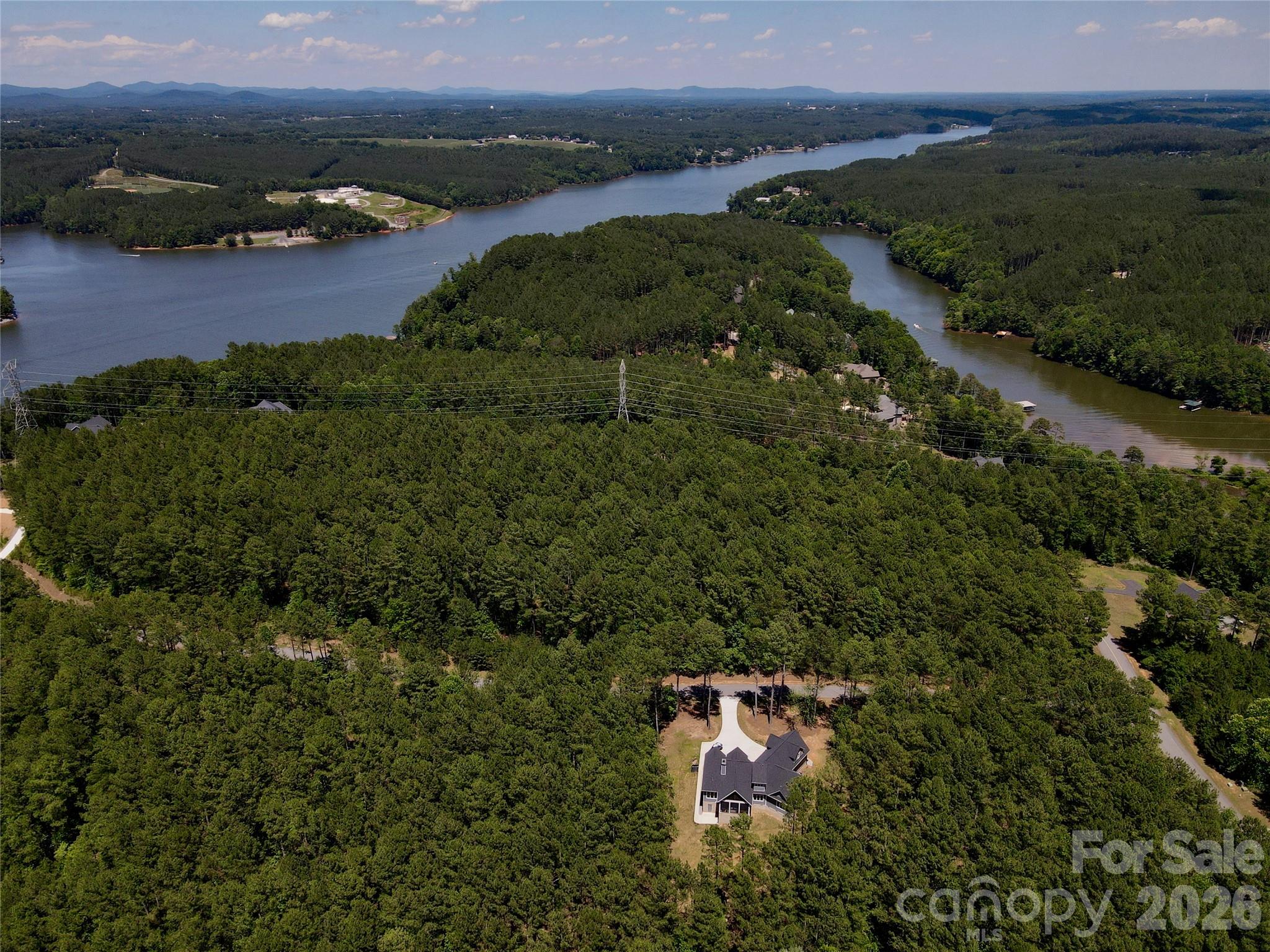 1074 W Hidden Cove Lane Property Photo 7