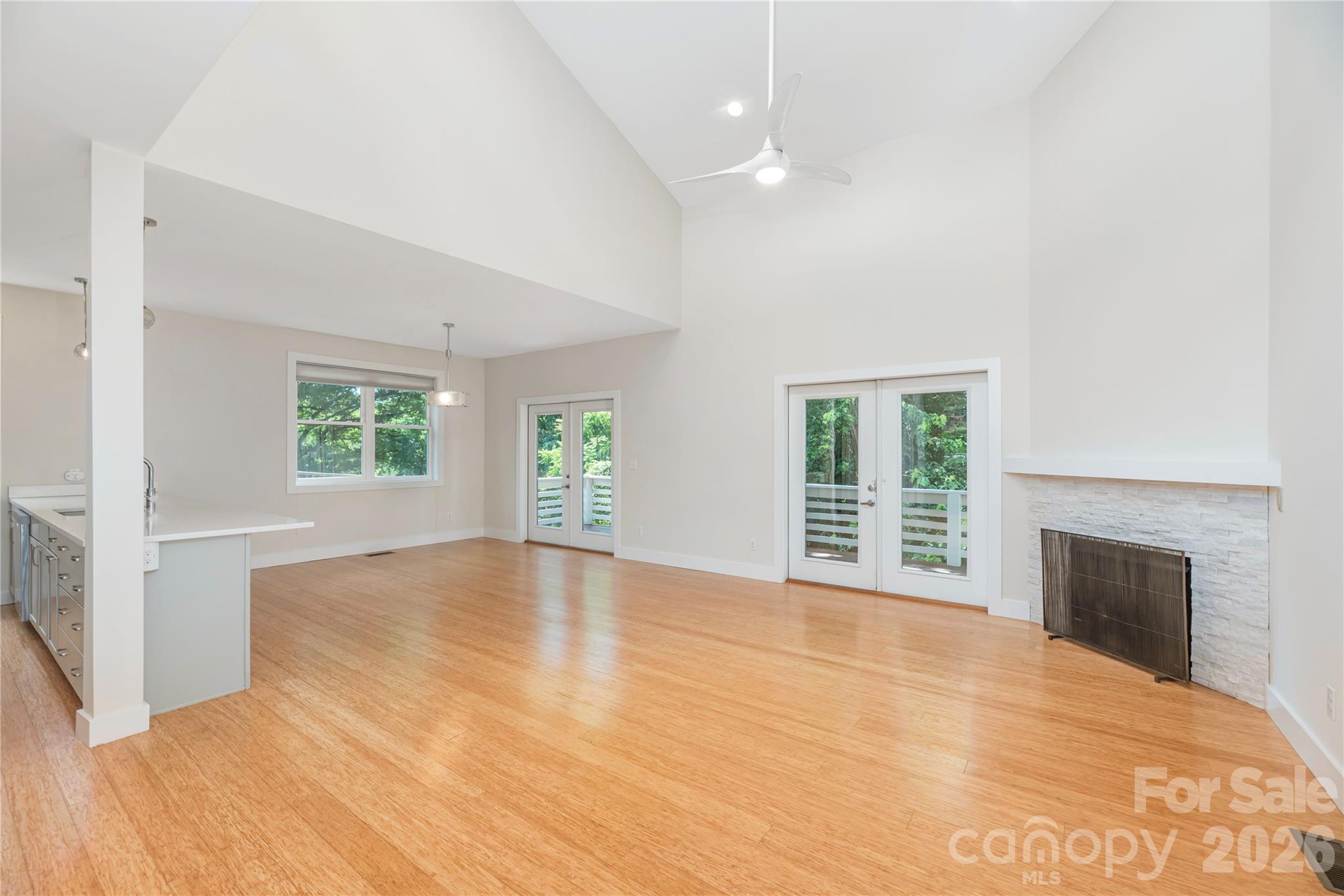 39 Hubbard Avenue Property Photo 7
