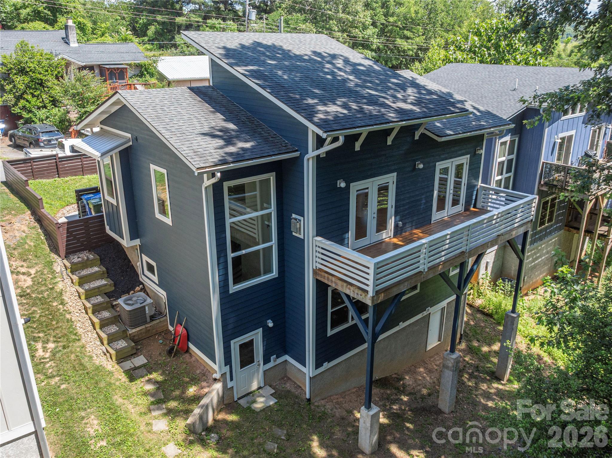 39 Hubbard Avenue Property Photo 13