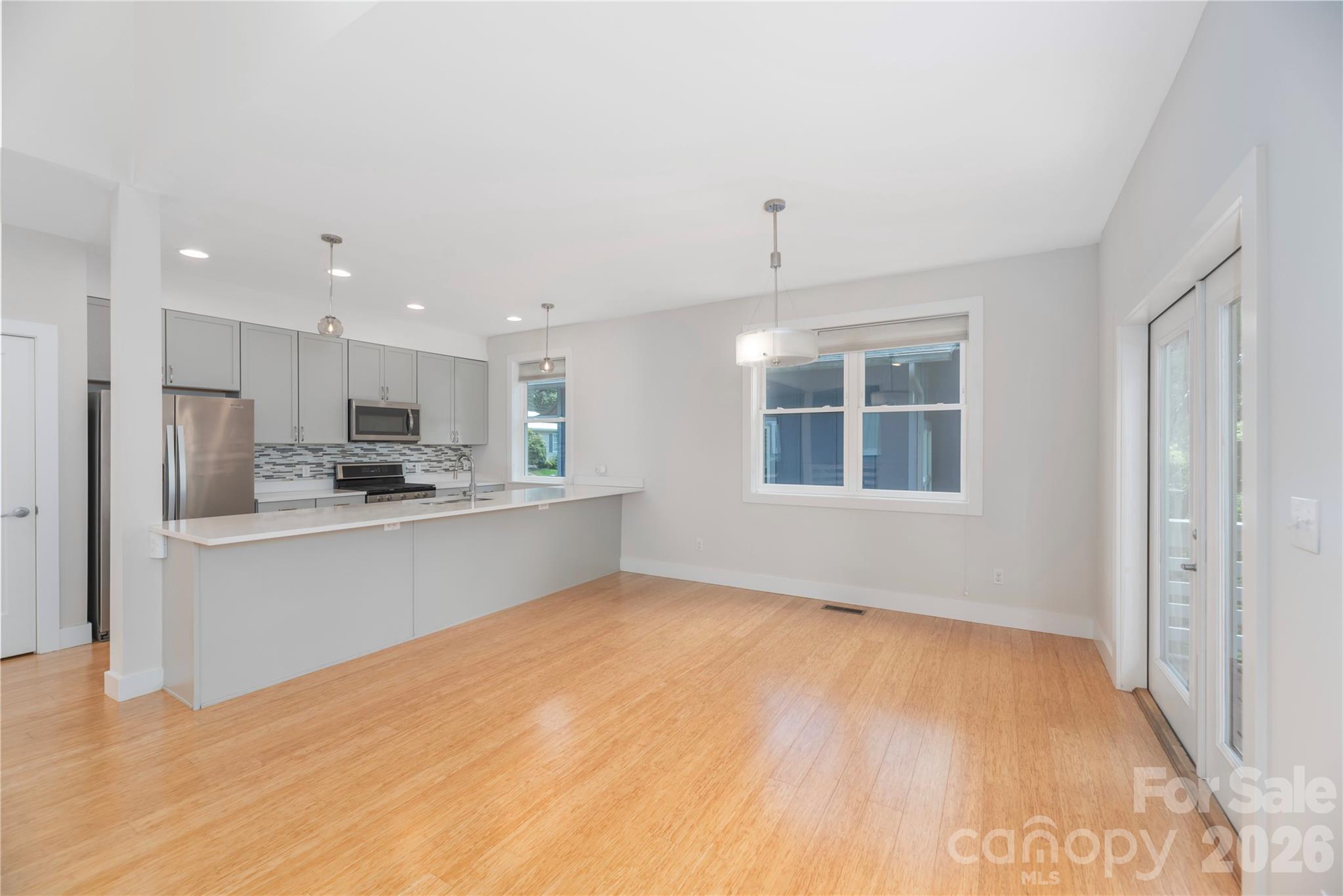 39 Hubbard Avenue Property Photo 16