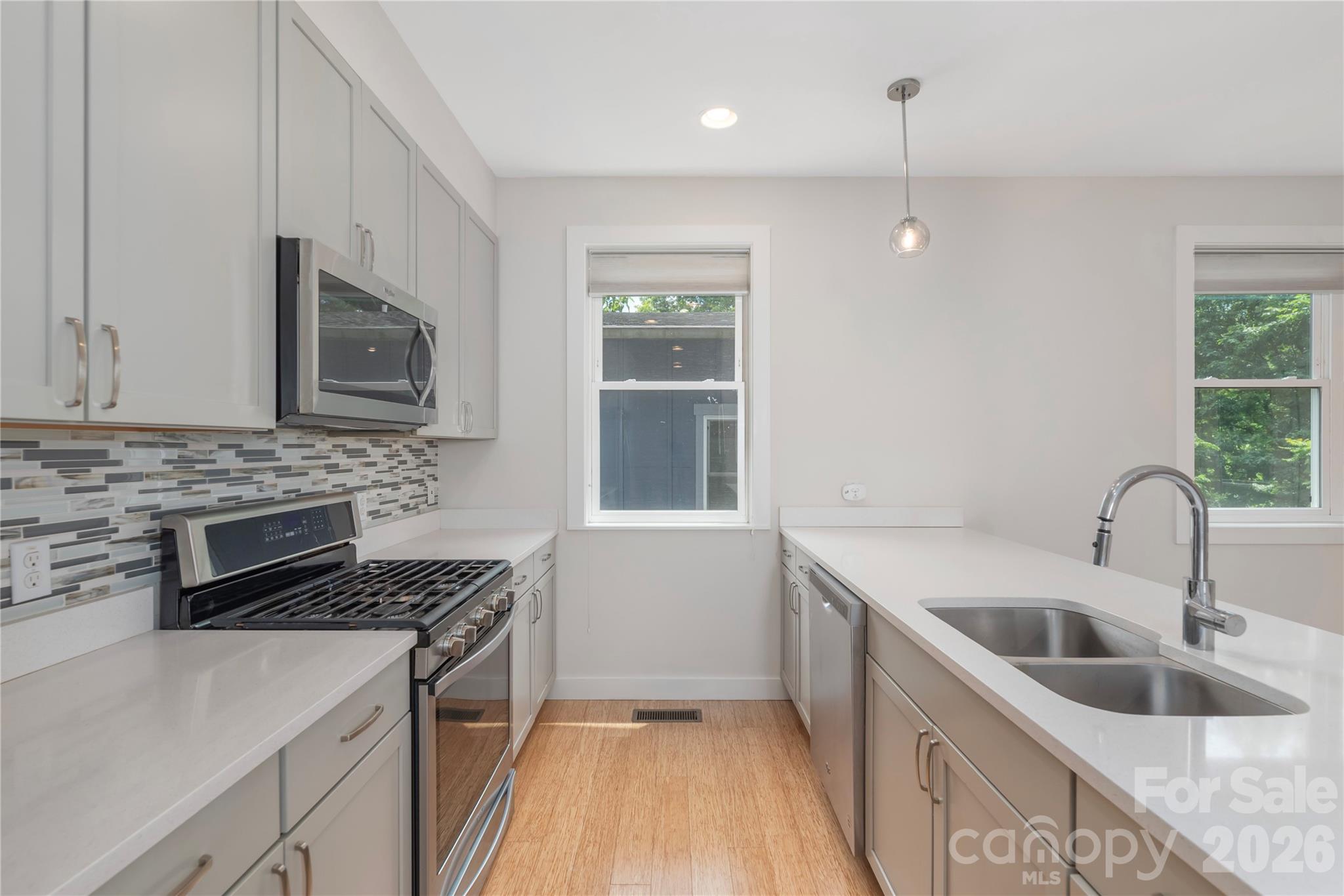 39 Hubbard Avenue Property Photo 17