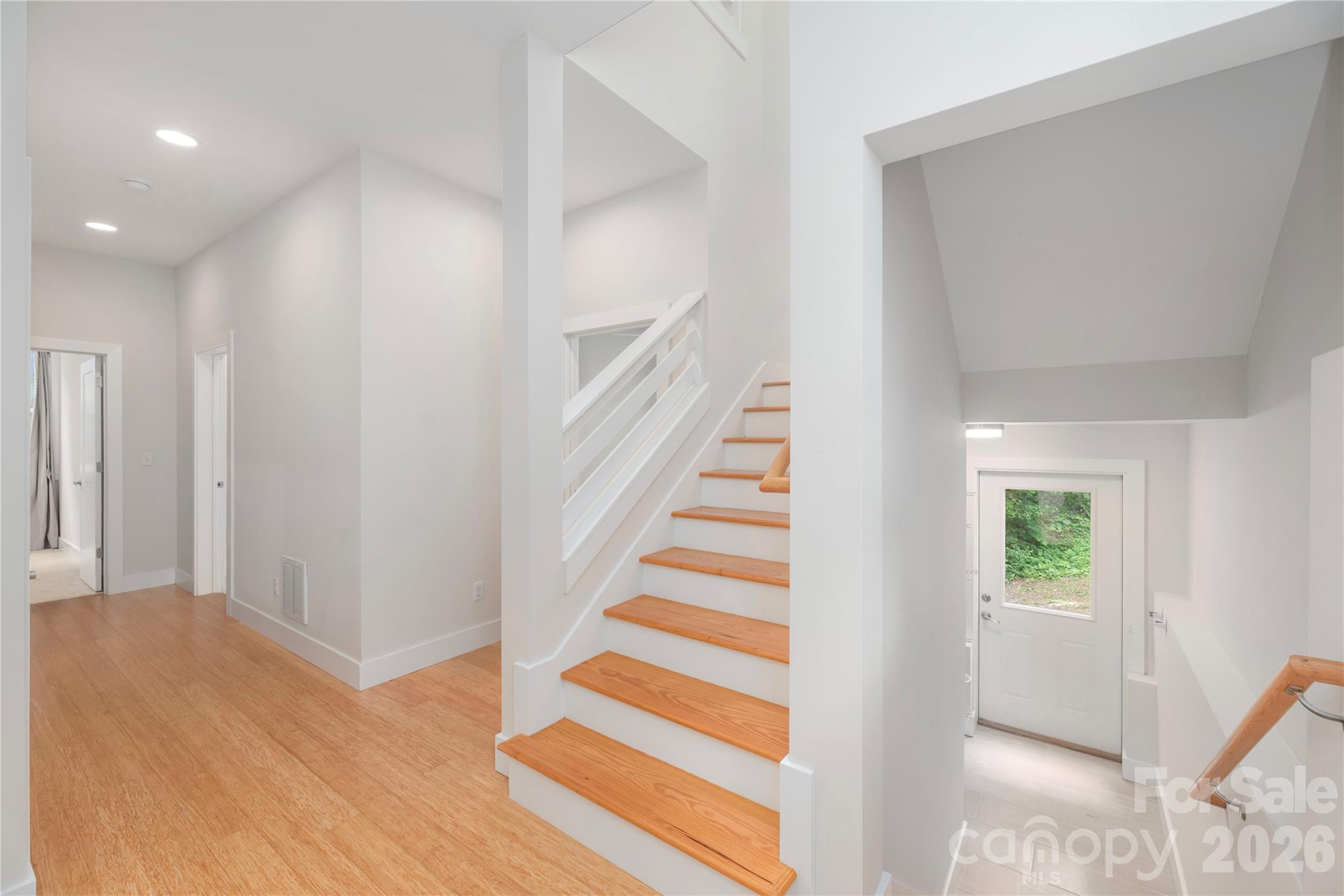 39 Hubbard Avenue Property Photo 21